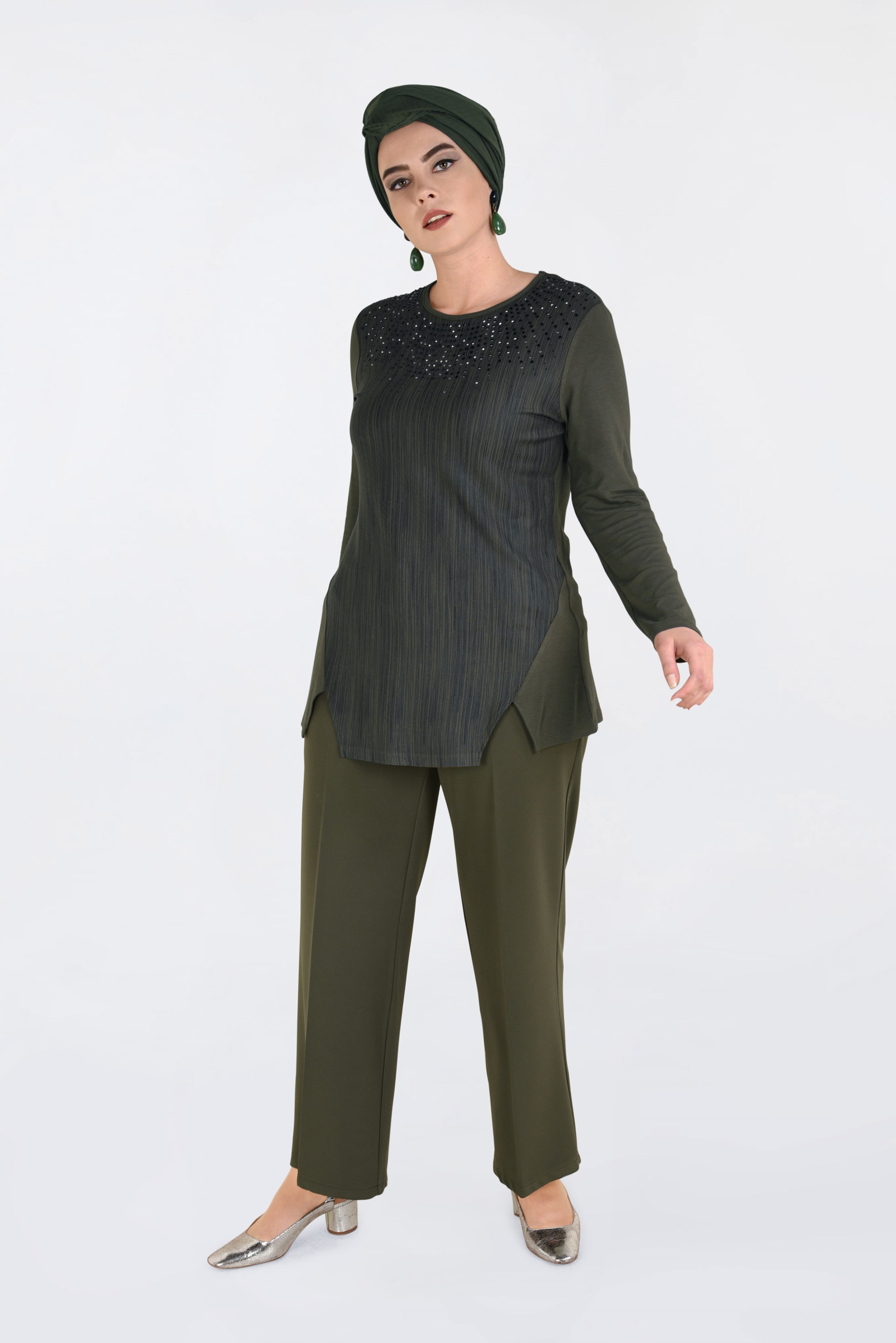 Vêtements hijab KAKI BLOUSE BRODÉE DE PIERRES PRÉCIEUSES 2775