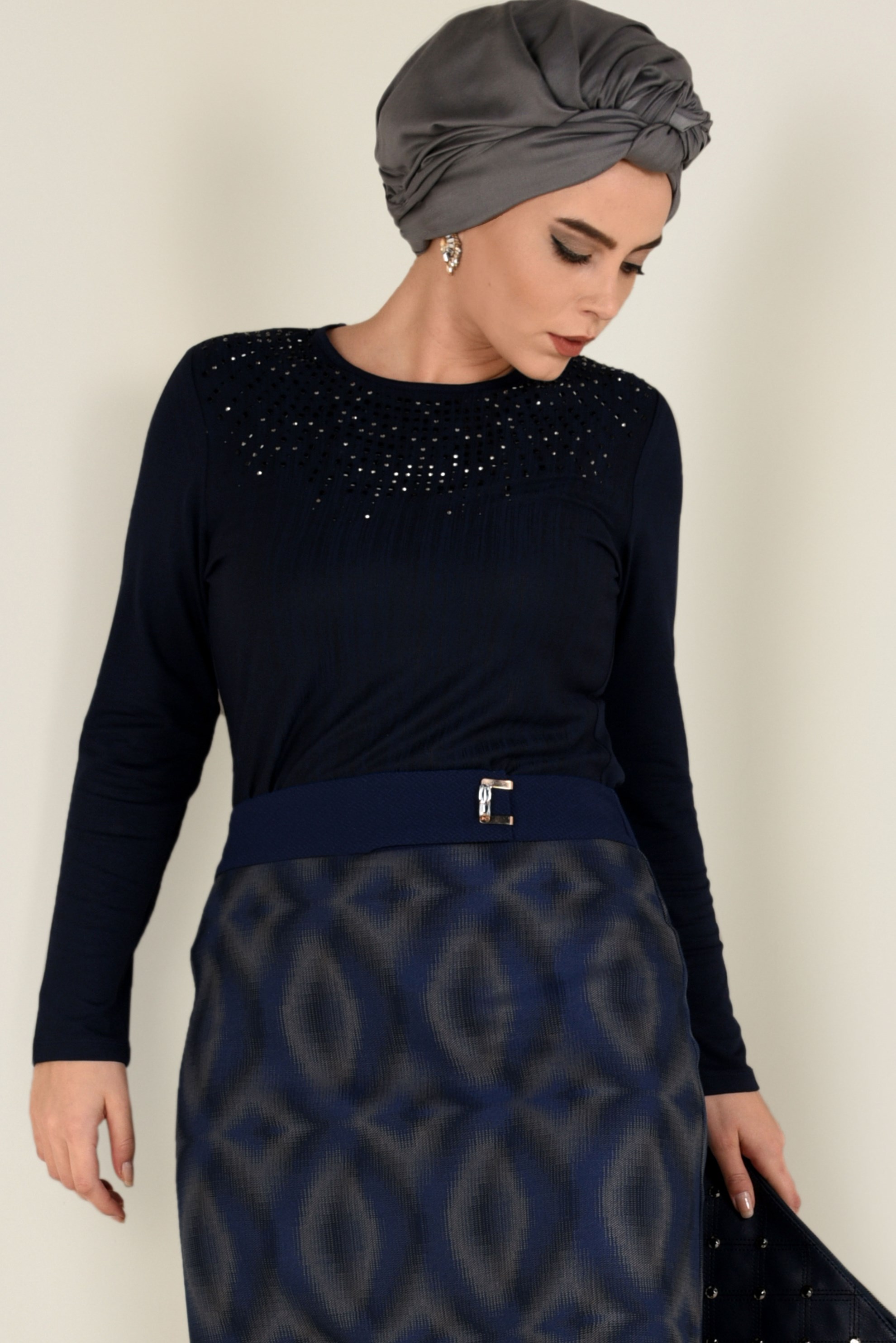 Tesettür giyim LACİVERT TAŞ BASKILI BLUZ 2775