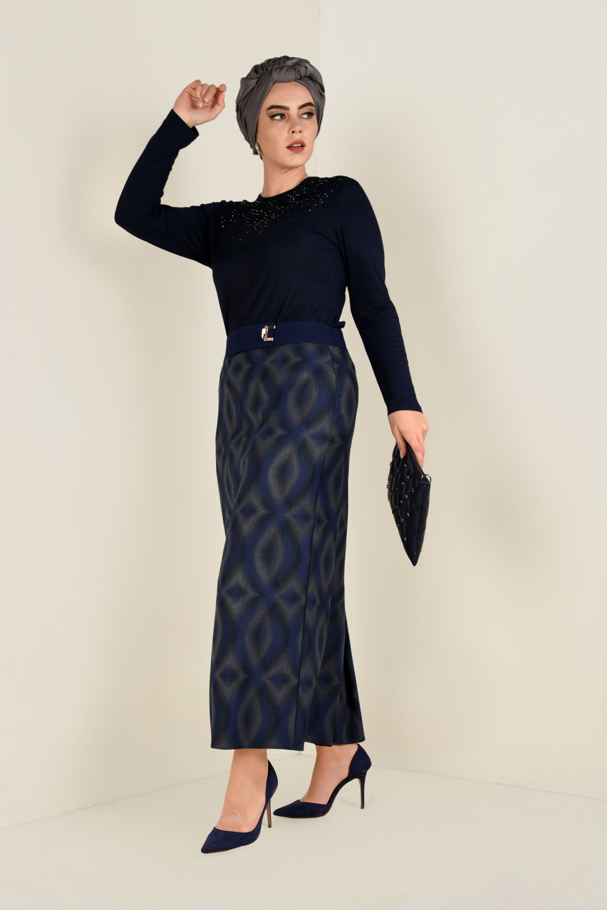 Tesettür giyim LACİVERT TAŞ BASKILI BLUZ 2775