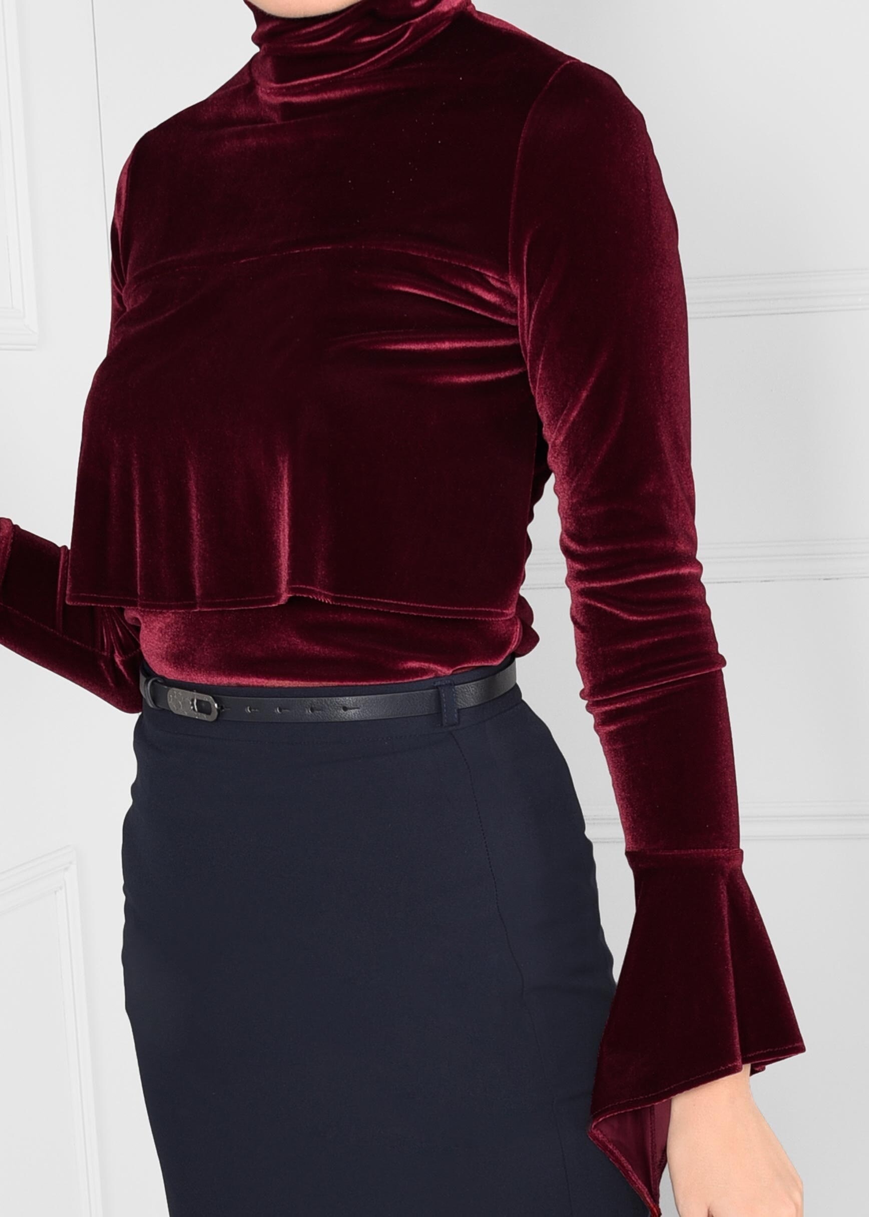 Tesettür giyim BORDO VOLAN DETAYLI BALIKÇI YAKA KADİFE BLUZ 4605