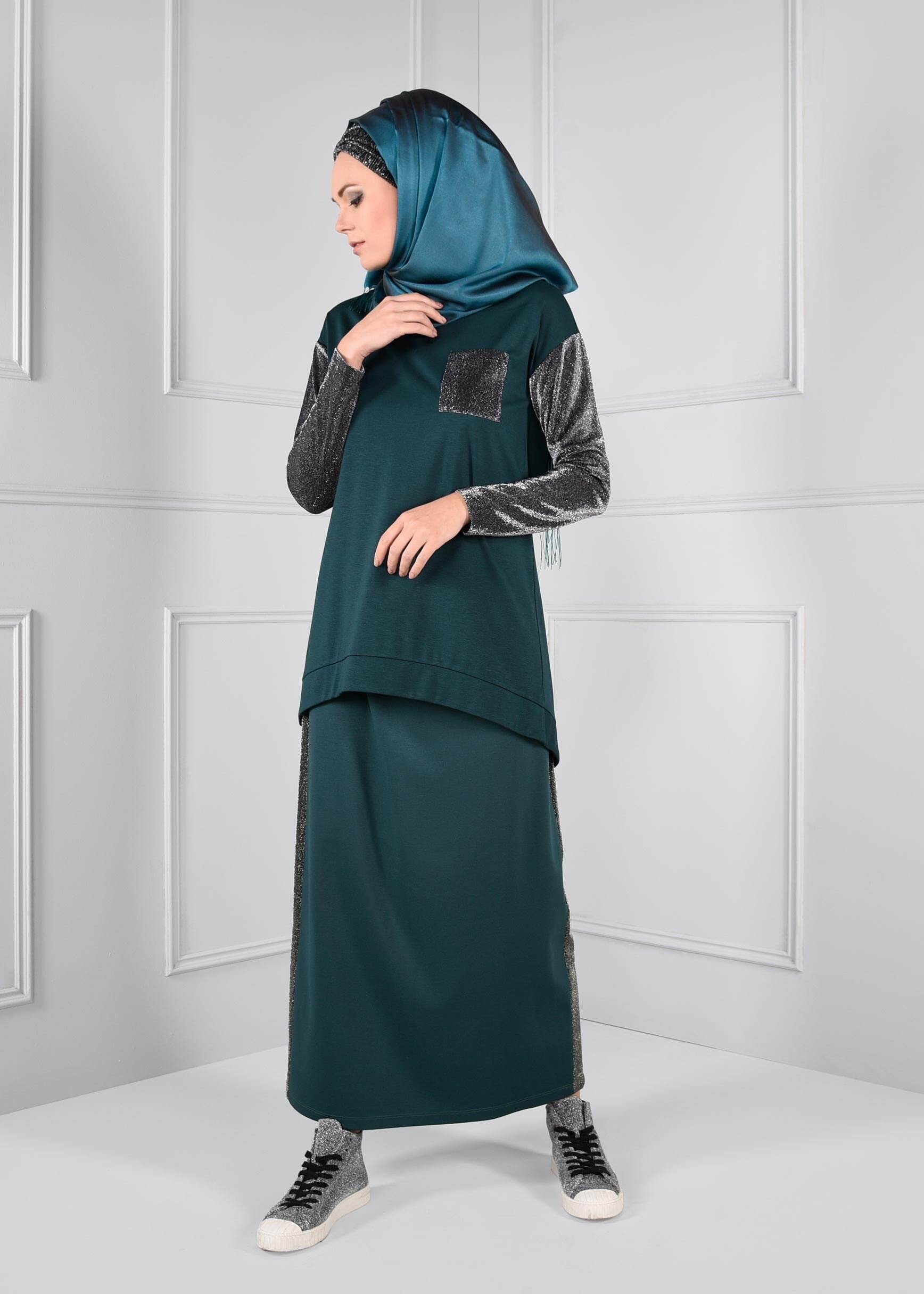 Tesettür giyim YEŞİL KOLLARI SİMLİ CEPLİ BLUZ 4609