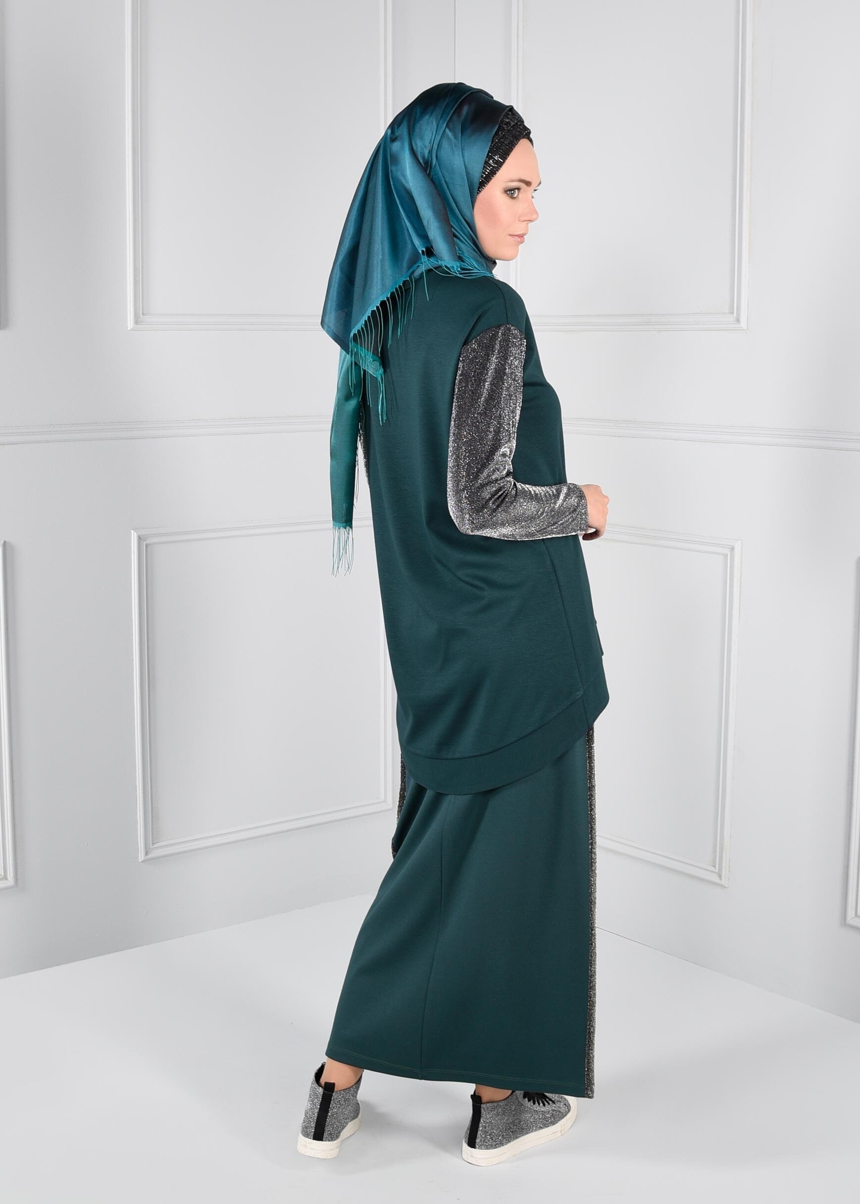 Tesettür giyim YEŞİL KOLLARI SİMLİ CEPLİ BLUZ 4609