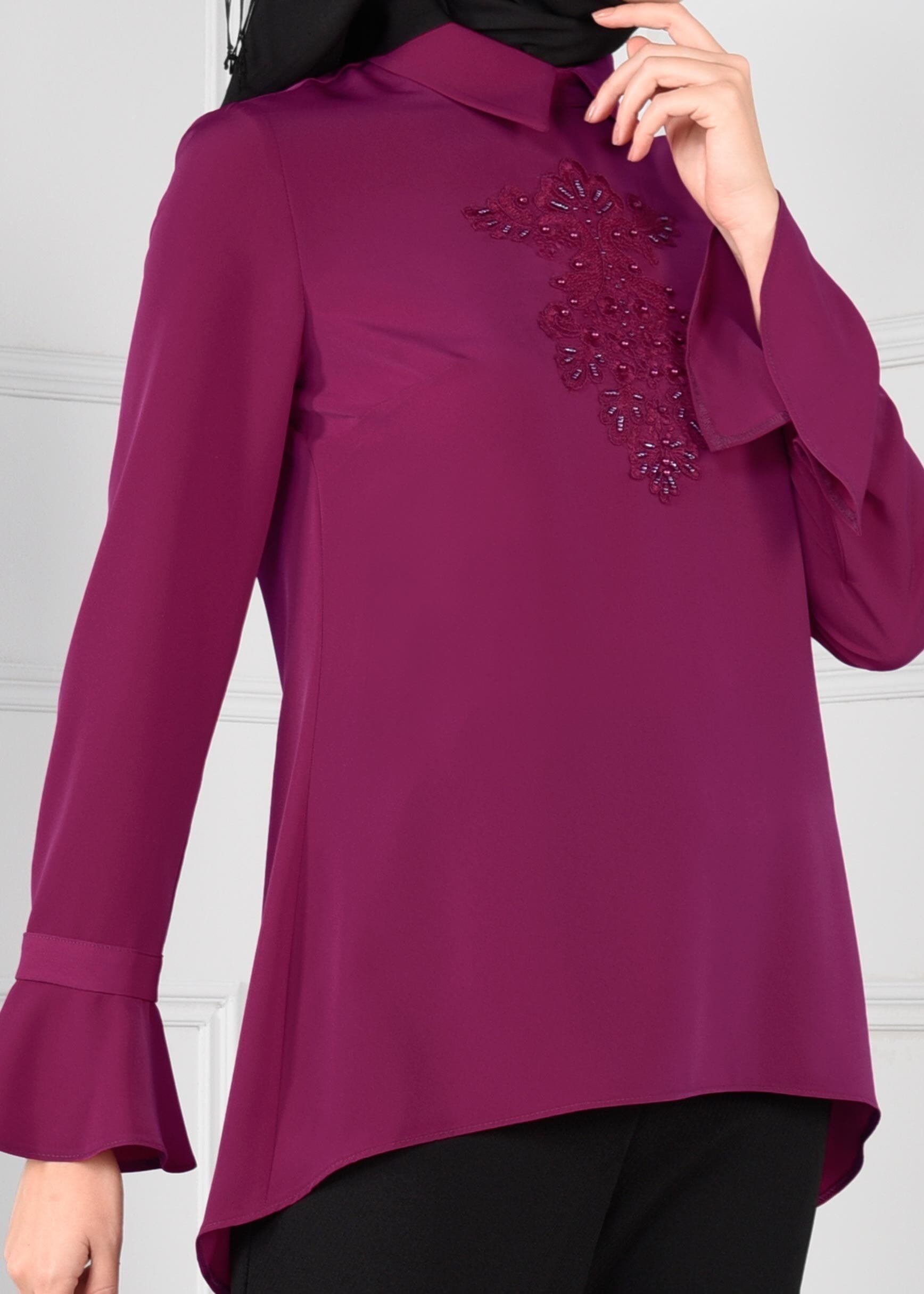 Tesettür giyim FUŞYA GÜPÜR DETAYLI FERMUARLI ASİMETRİK KESİM KREP BLUZ 4686