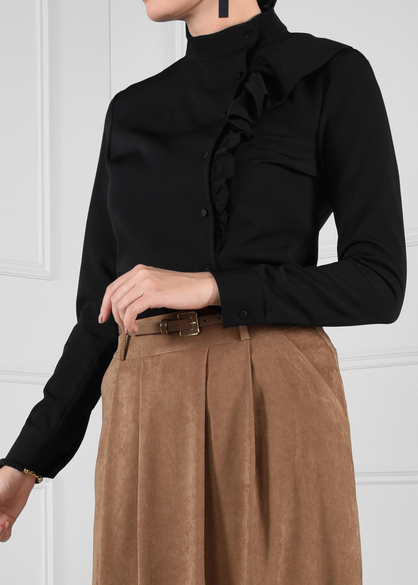 Tesettür giyim SİYAH DÜĞMELİ FIRFIR DETAYLI BLUZ 4716