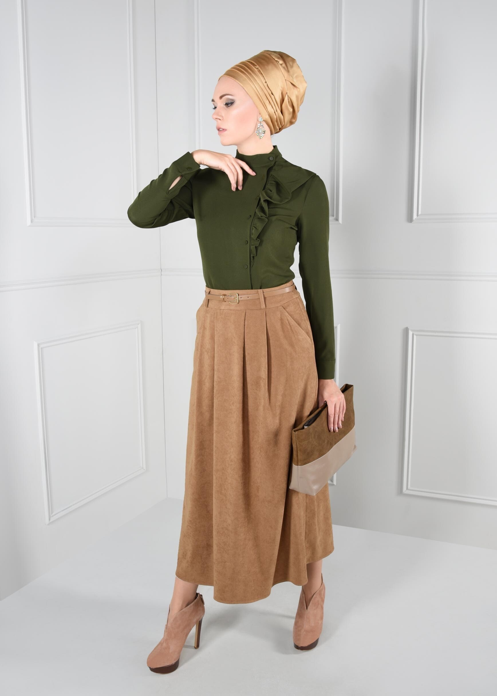 Tesettür giyim HAKİ DÜĞMELİ FIRFIR DETAYLI BLUZ 4716