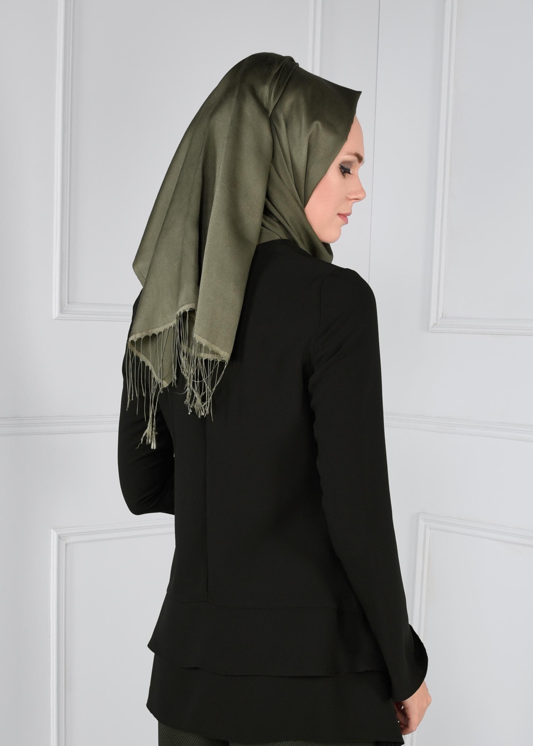 Tesettür giyim SİYAH FERMUARLI ASİMETRİK KESİM KREP BLUZ 4738