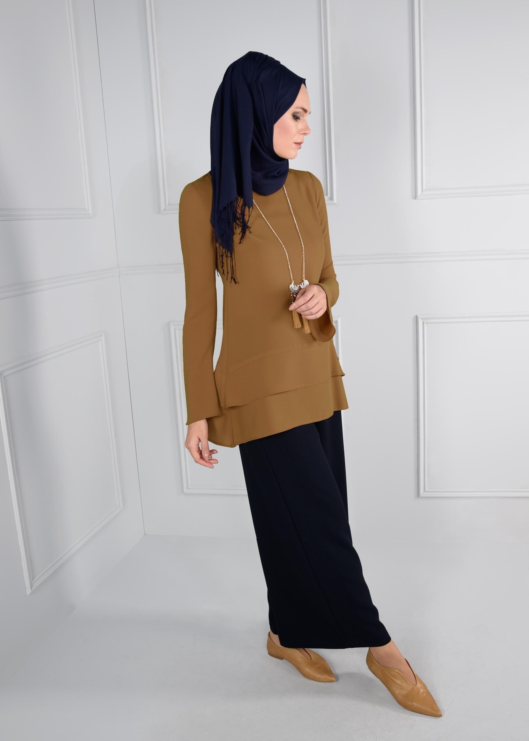 Tesettür giyim KAHVE FERMUARLI ASİMETRİK KESİM KREP BLUZ 4738