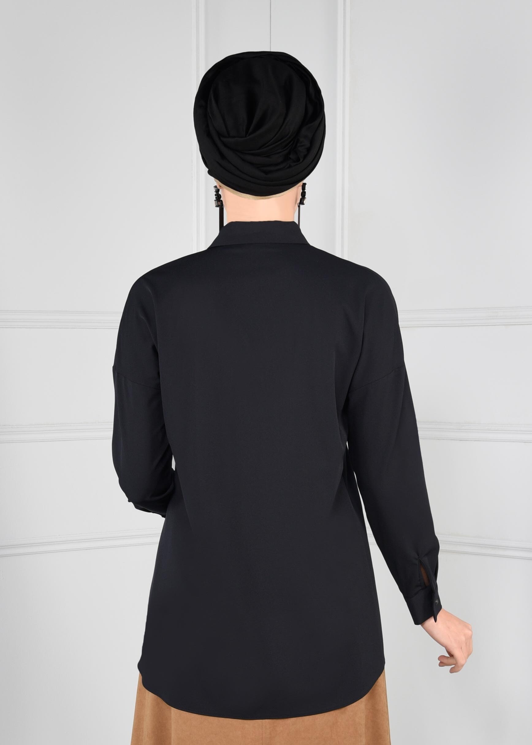 Tesettür giyim SİYAH FİYONK DETAYLI BLUZ 4767