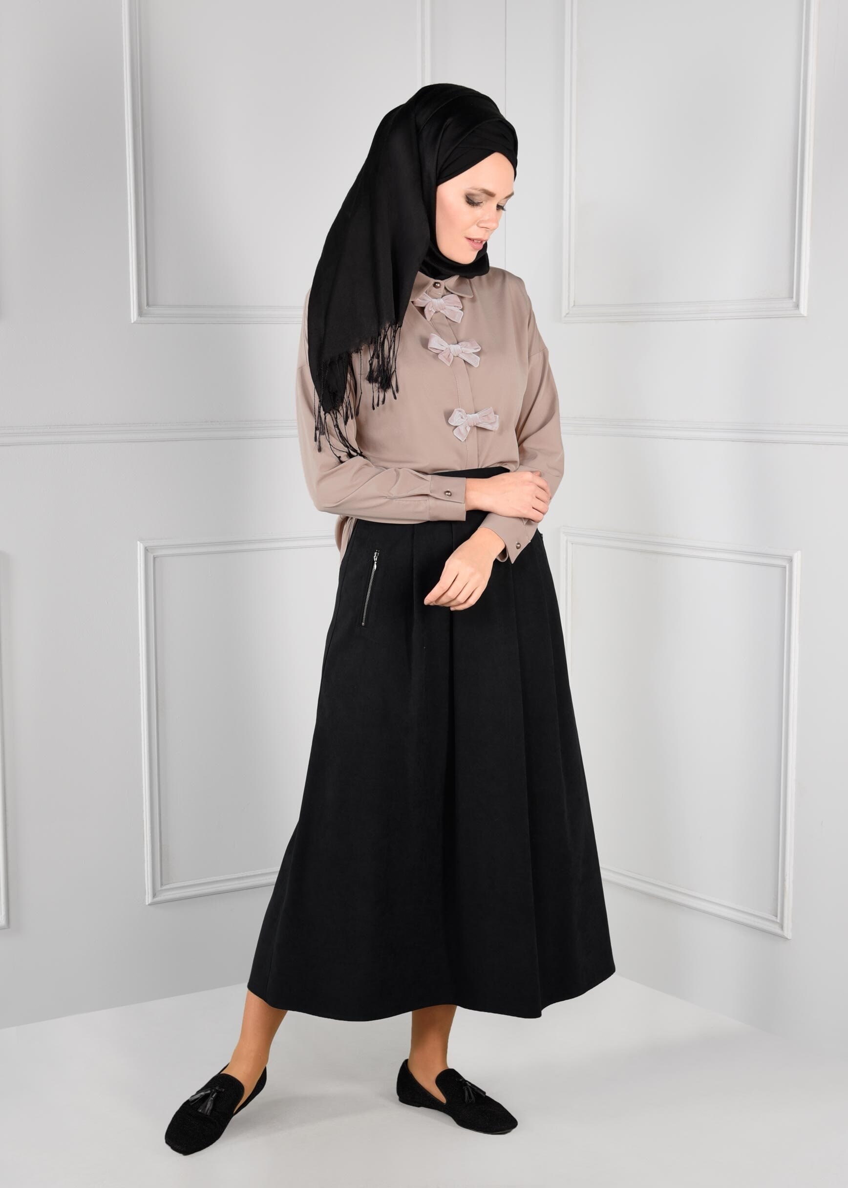 Tesettür giyim KUM FİYONK DETAYLI BLUZ 4767