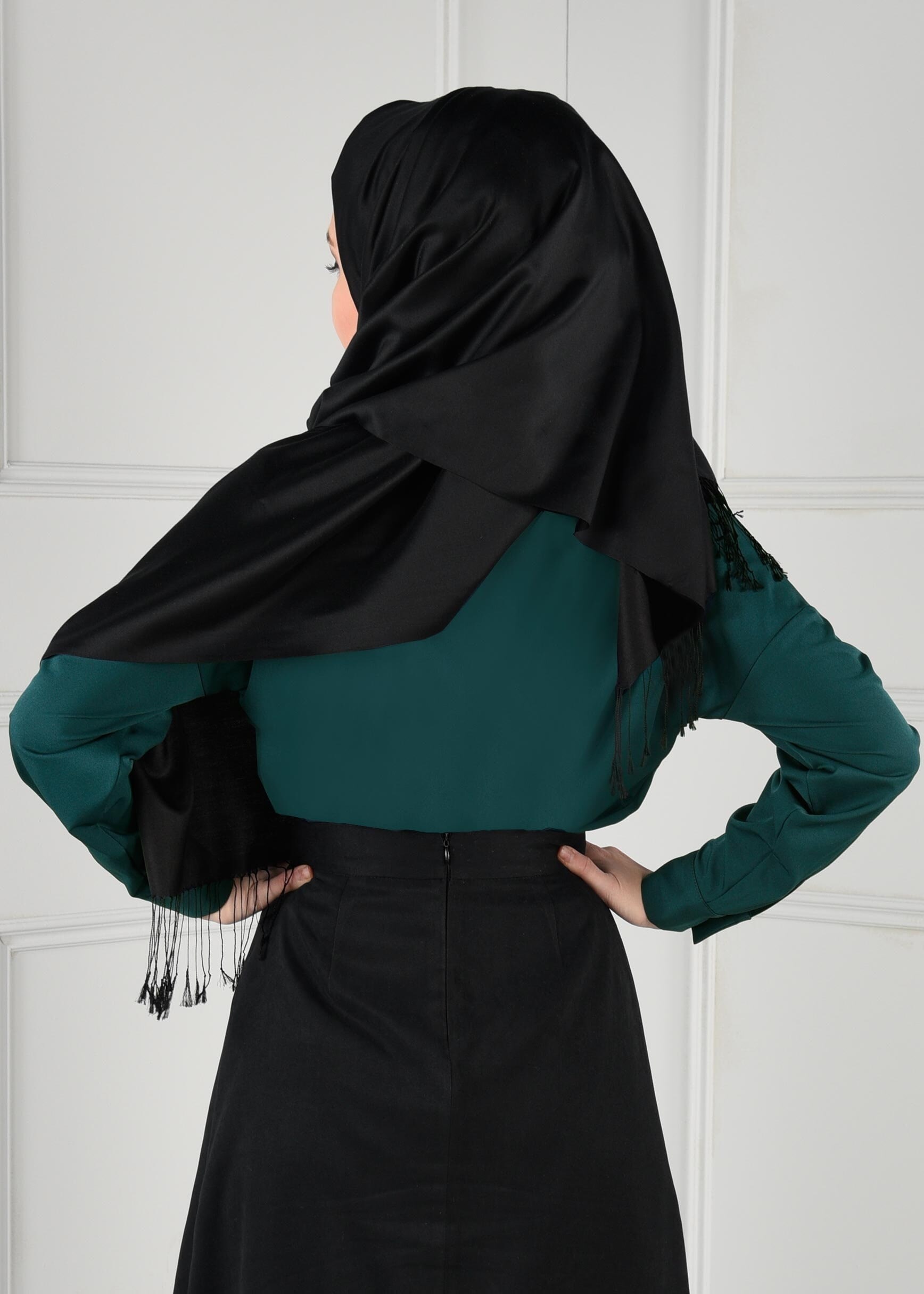 Tesettür giyim YEŞİL FİYONK DETAYLI BLUZ 4767