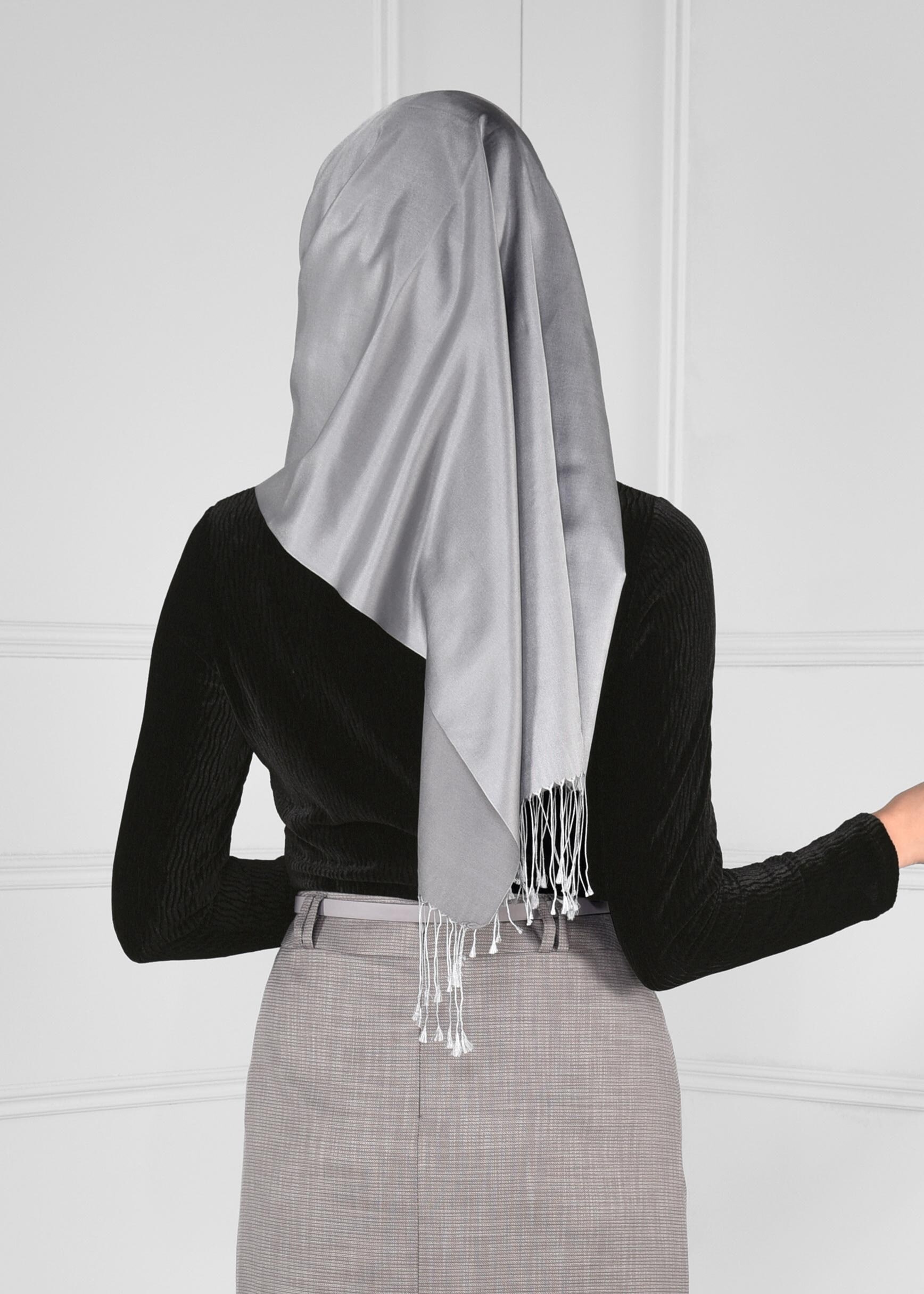 Tesettür giyim SİYAH KADİFE PİLİSE BLUZ 4858