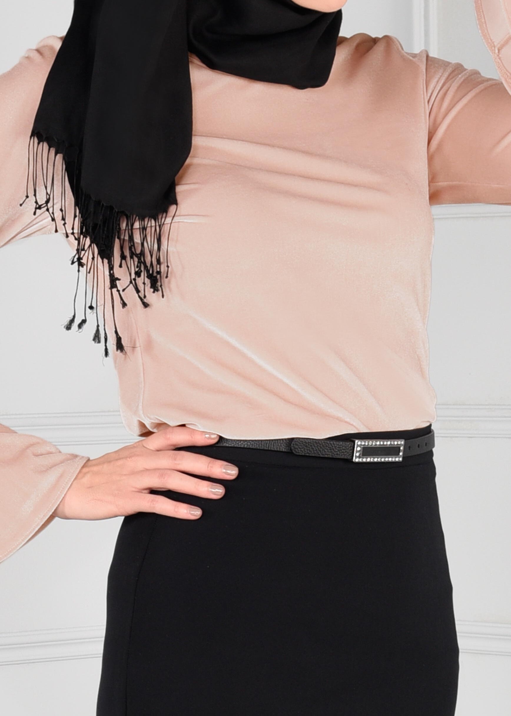 Tesettür giyim PUDRA KOLLARI VOLANLI KADİFE BLUZ 4859