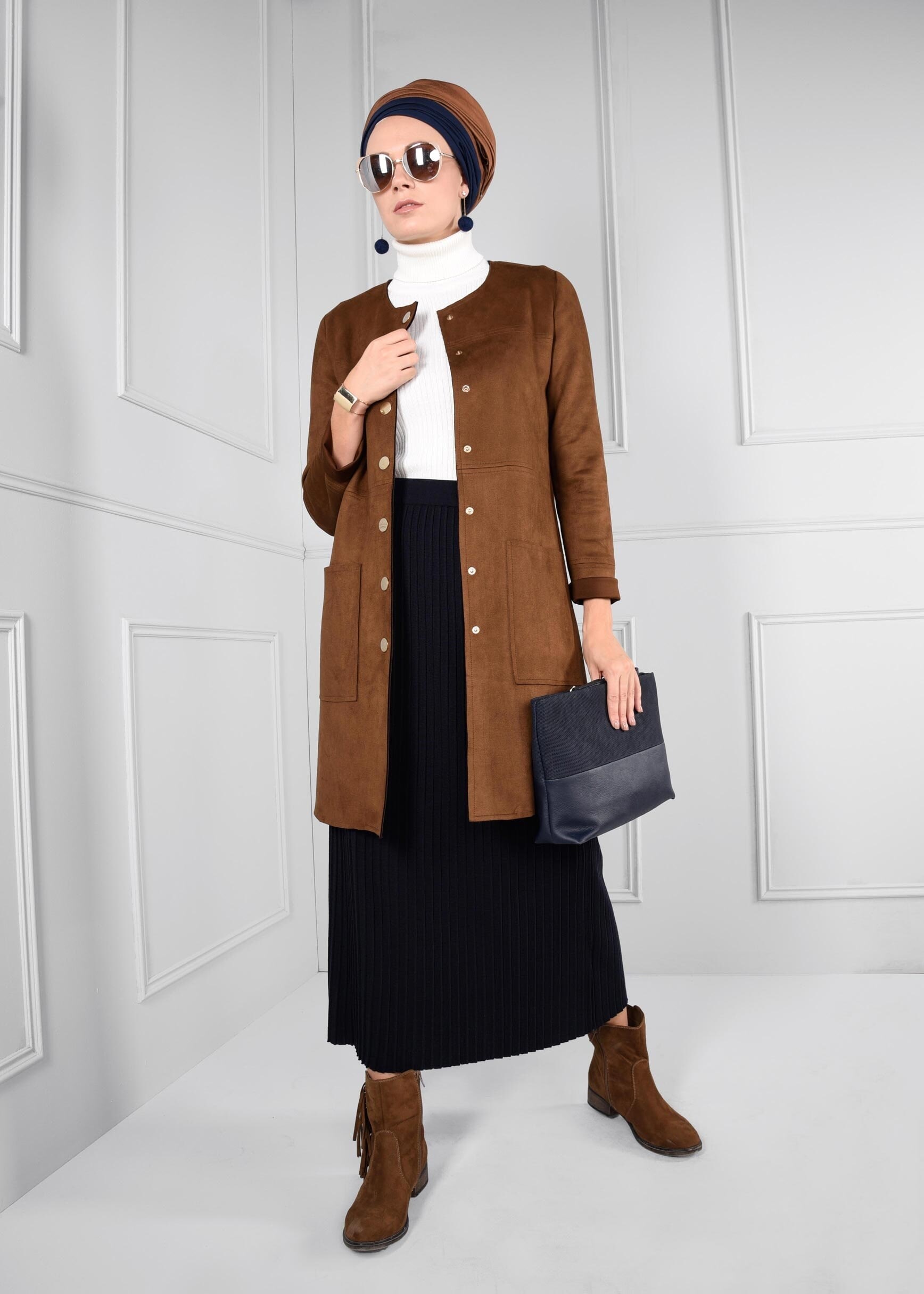 Tesettür giyim KAHVE BOYDAN DÜĞMELİ CEPLİ SÜET CEKET 4703 