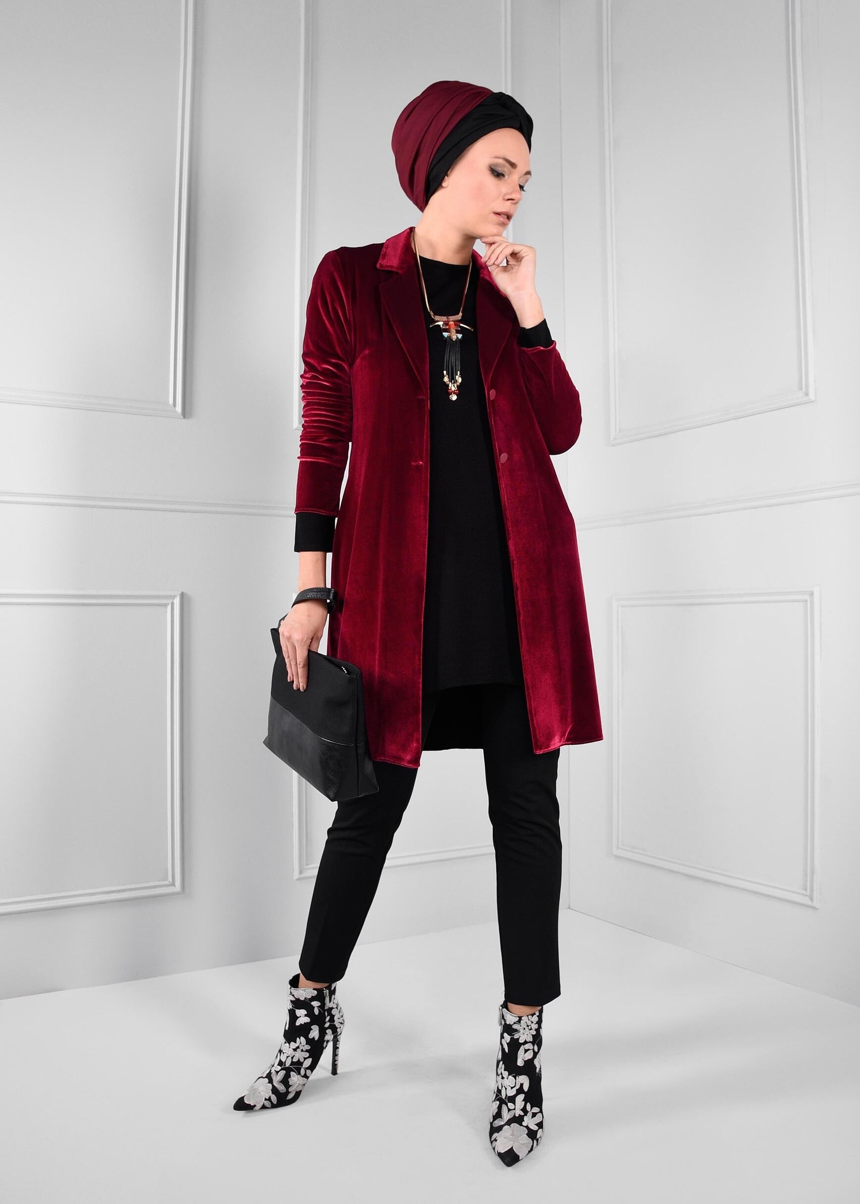 Tesettür giyim BORDO DÜĞME DETAYLI KADİFE CEKET 4729