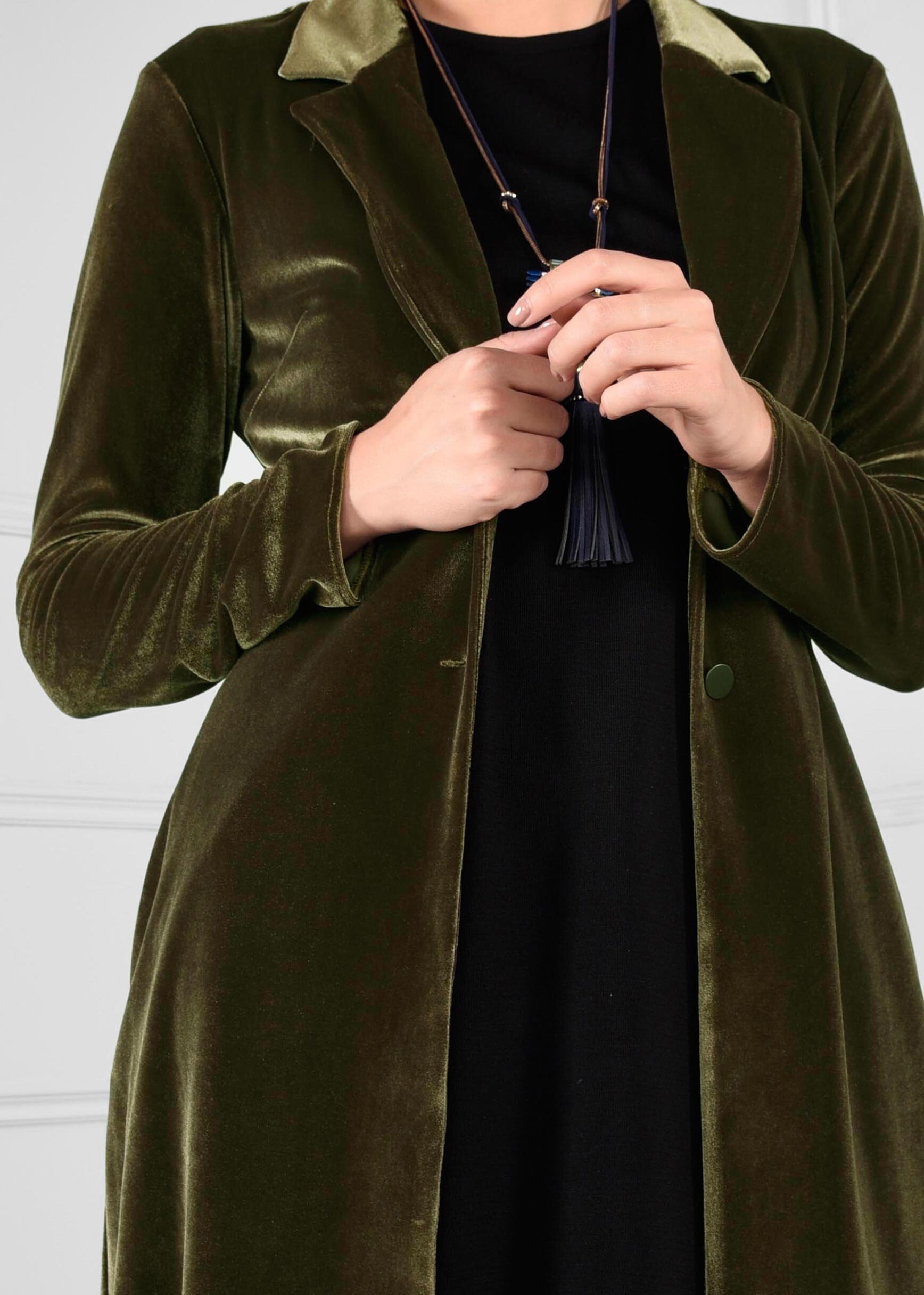 Tesettür giyim HAKİ DÜĞME DETAYLI KADİFE CEKET 4729