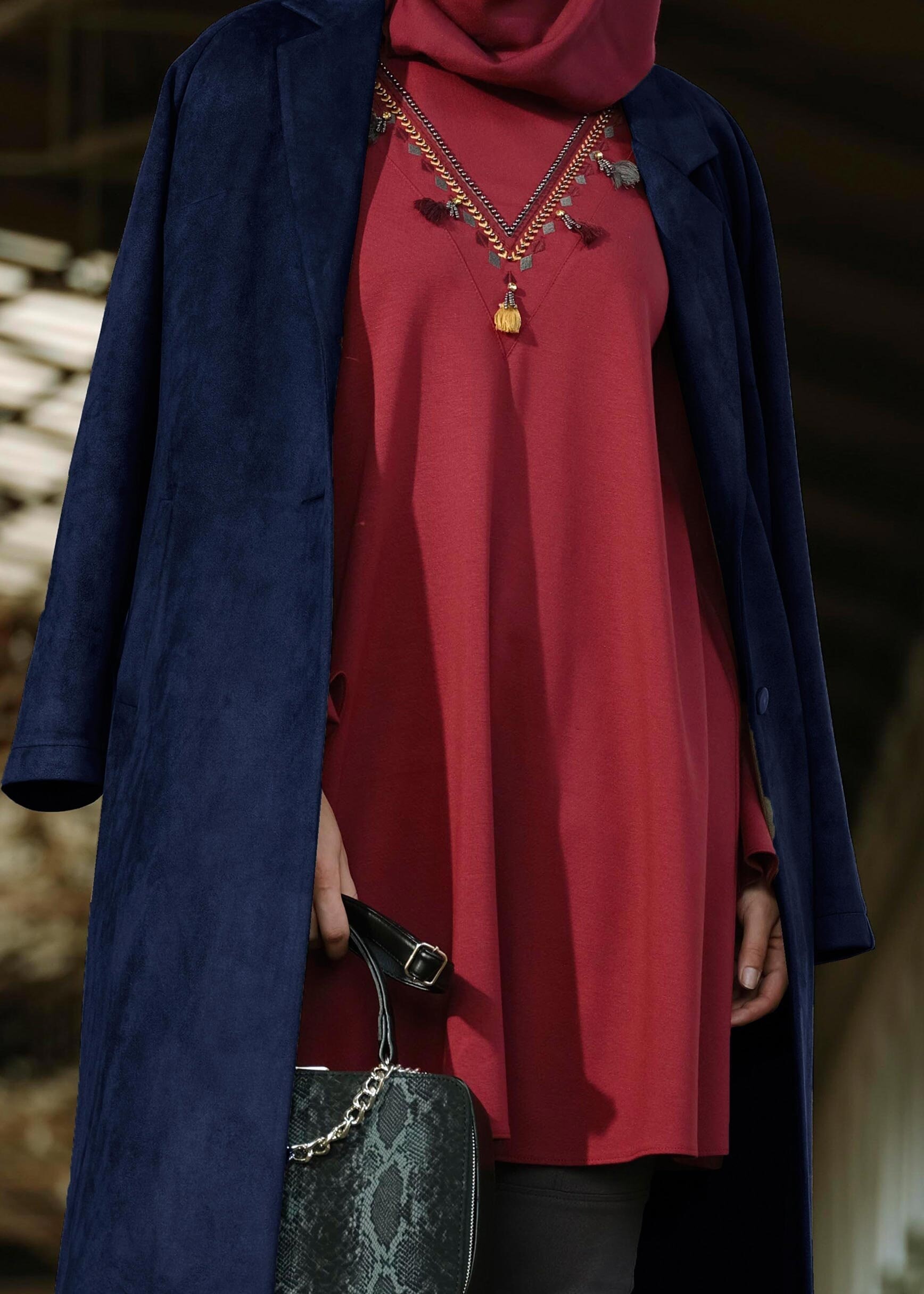 Tesettür giyim LACİVERT DÜĞMELİ SÜET CEKET  4777