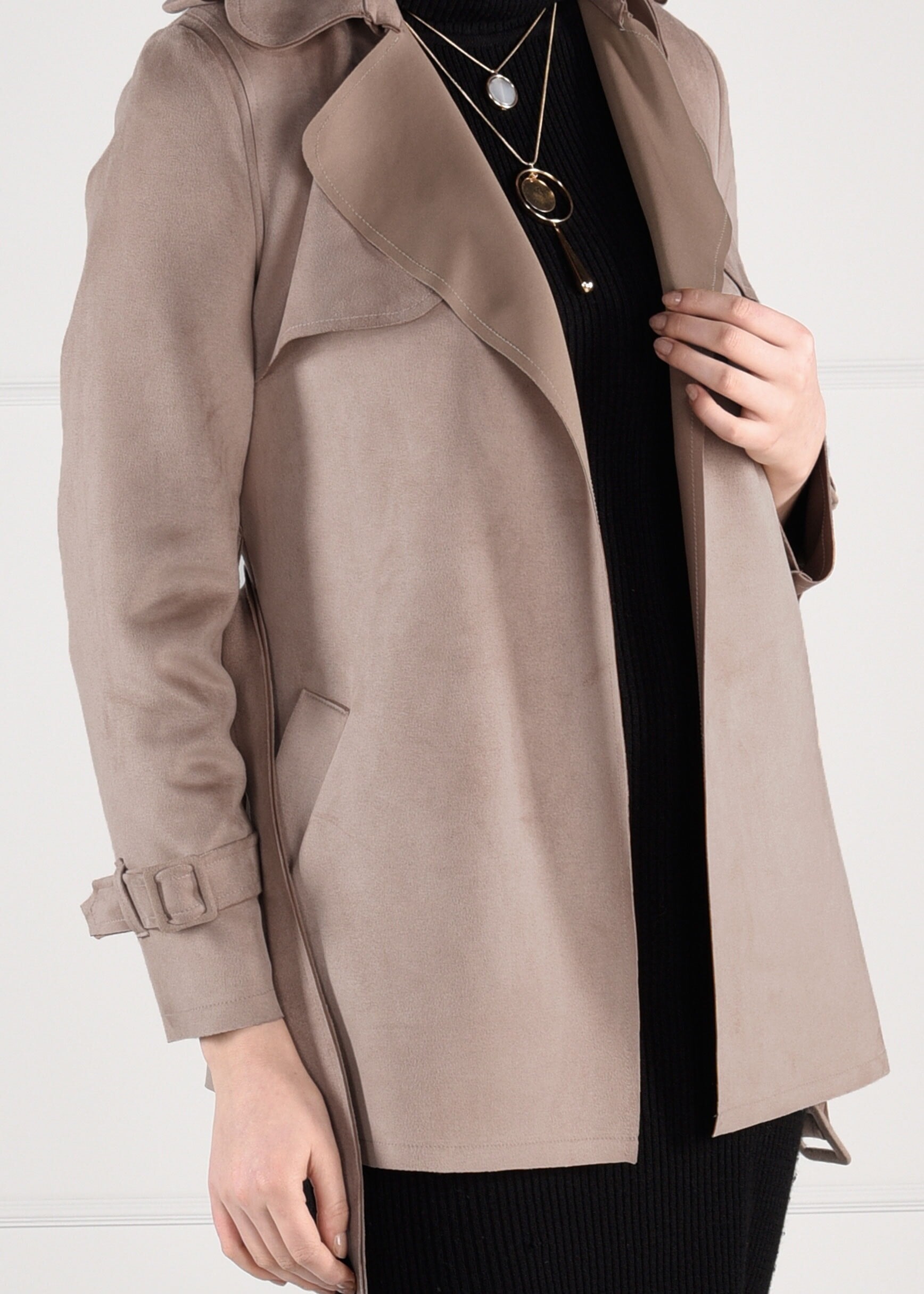 Tesettür giyim BEJ KEMER DETAYLI CEPLİ SÜET CEKET 4778