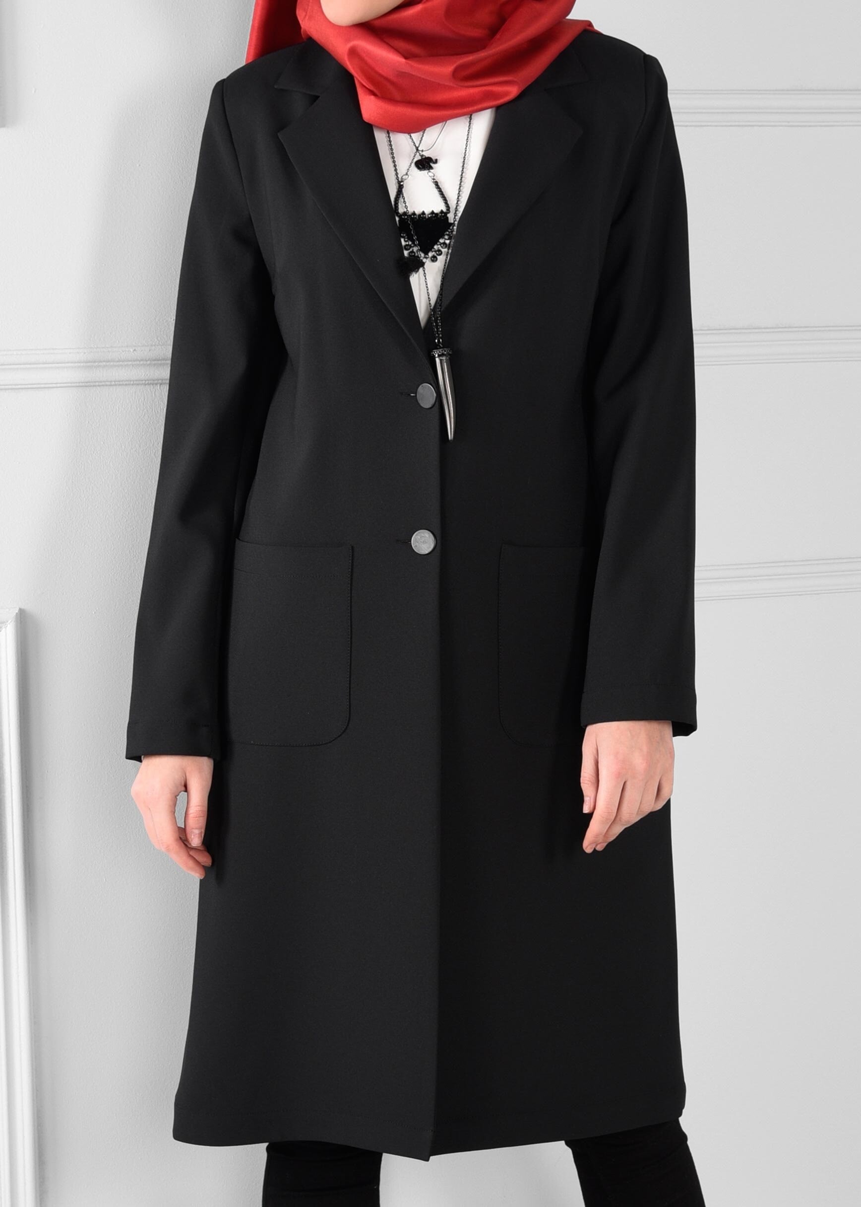 Tesettür giyim SİYAH CEPLİ DÜĞMELİ DÜZ KESİM CEKET 4800