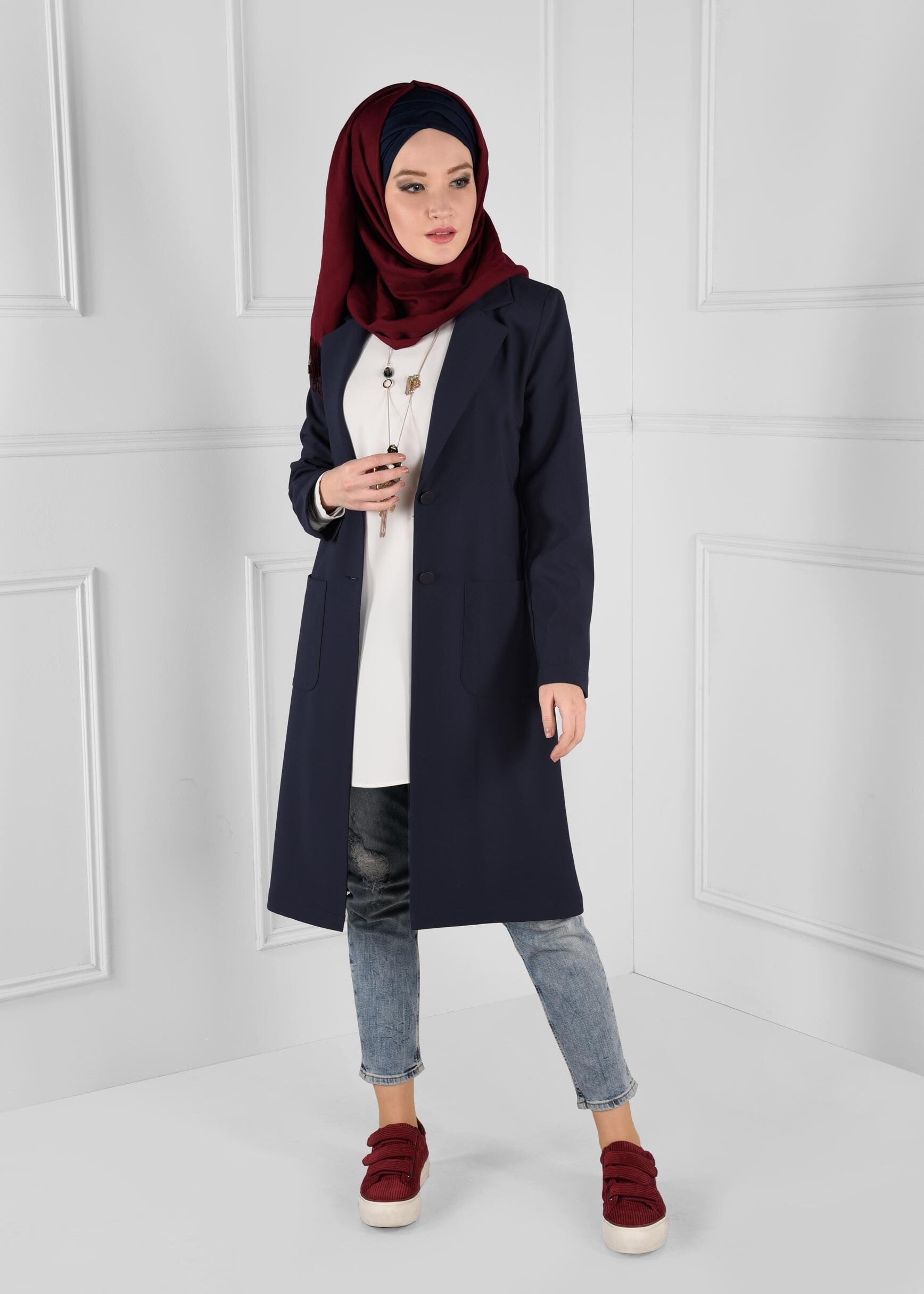 Tesettür giyim LACİVERT CEPLİ DÜĞMELİ DÜZ KESİM CEKET 4800