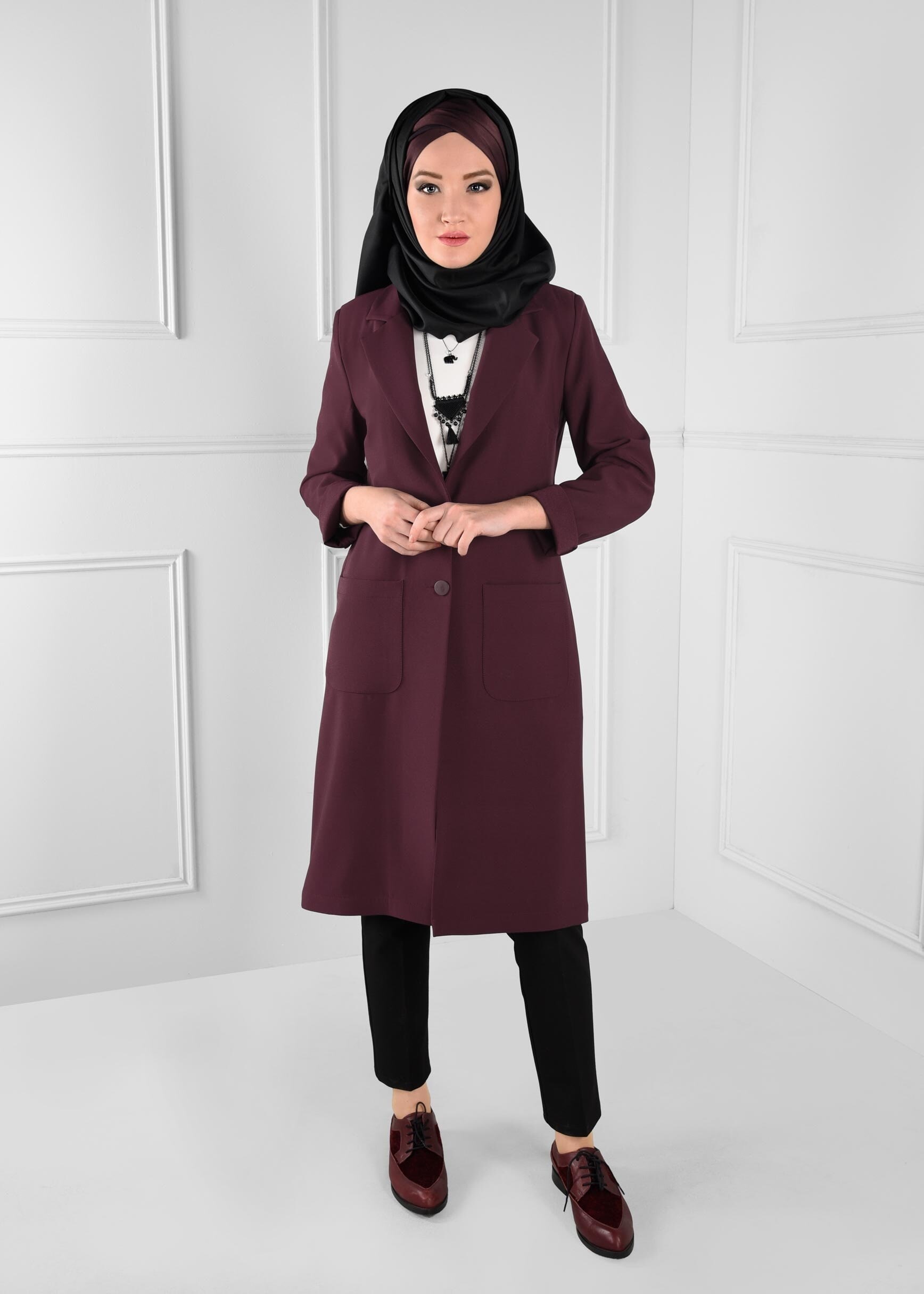 Tesettür giyim MÜRDÜM CEPLİ DÜĞMELİ DÜZ KESİM CEKET 4800