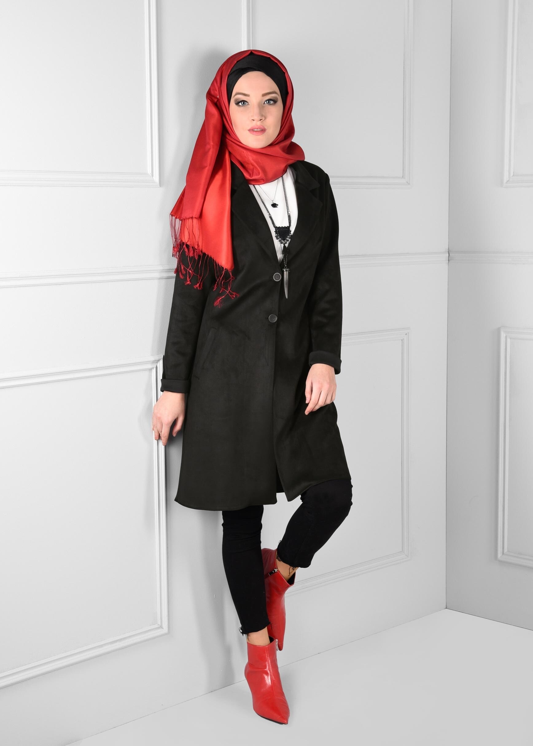 Tesettür giyim SİYAH DÜĞMELİ CEPLİ SÜET CEKET 4820 