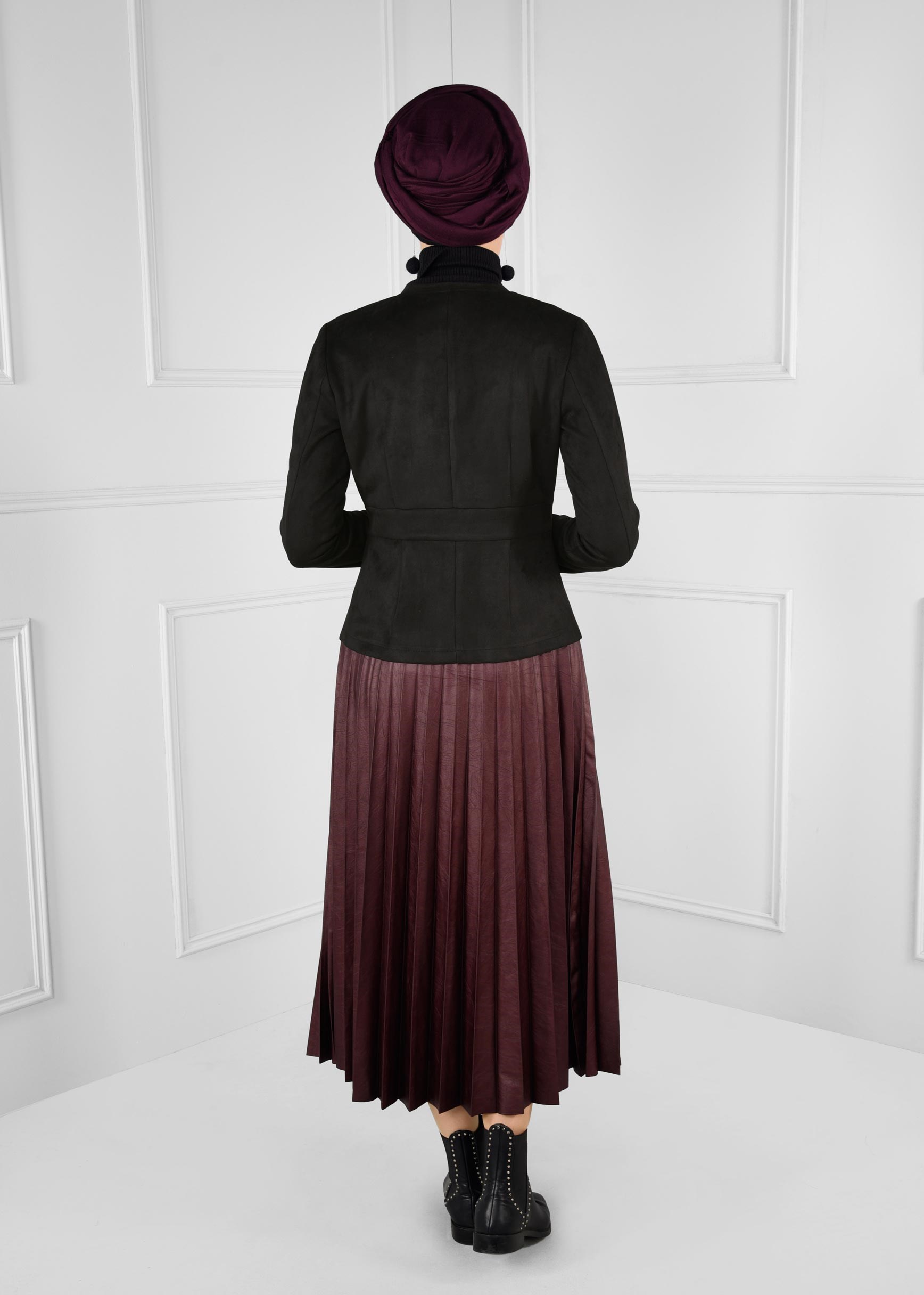 Tesettür giyim SİYAH ÇITÇITLI V YAKA SÜET CEKET 4824