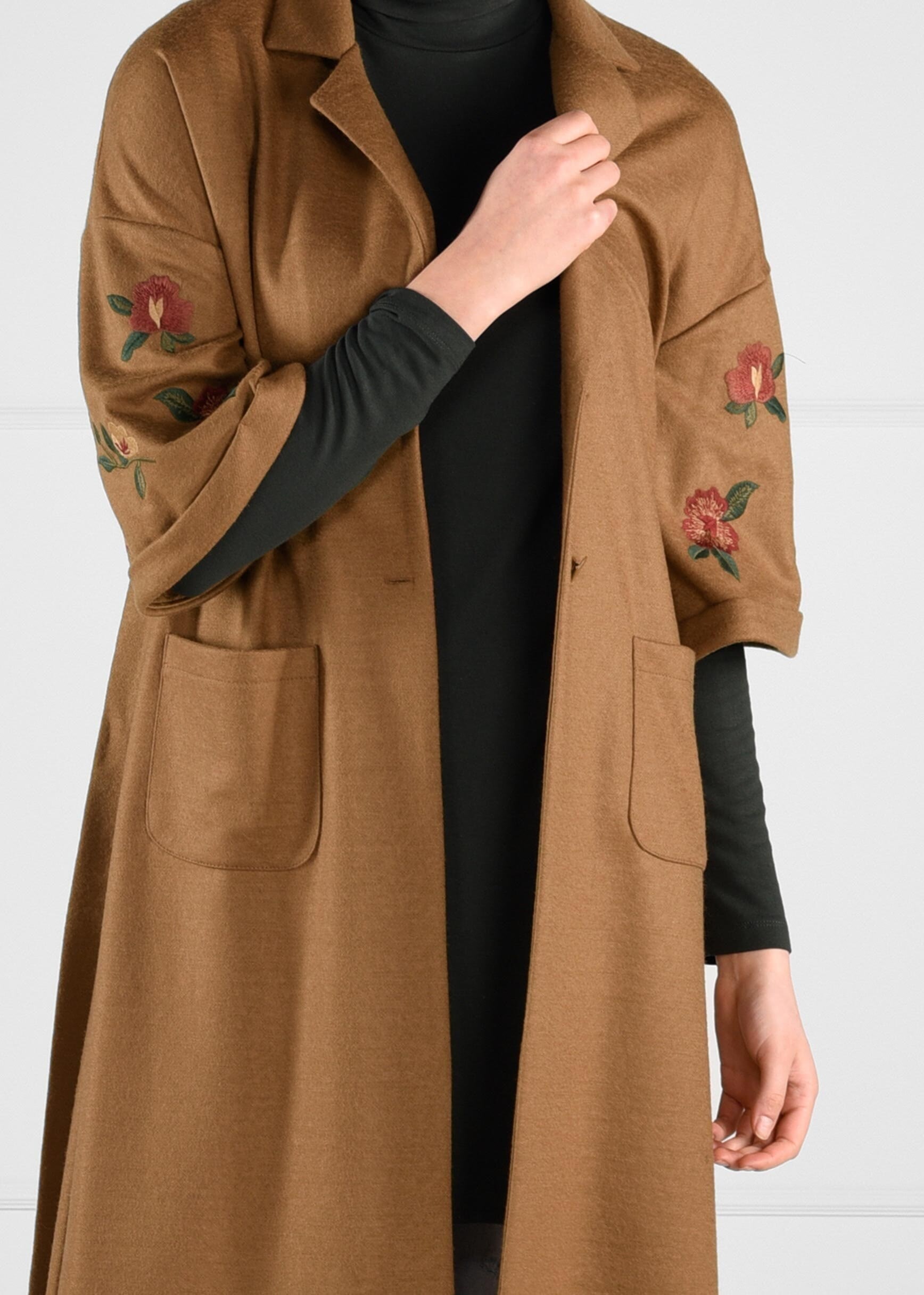 Tesettür giyim TABA NAKIŞ DETAYLI GİY ÇIK 4839