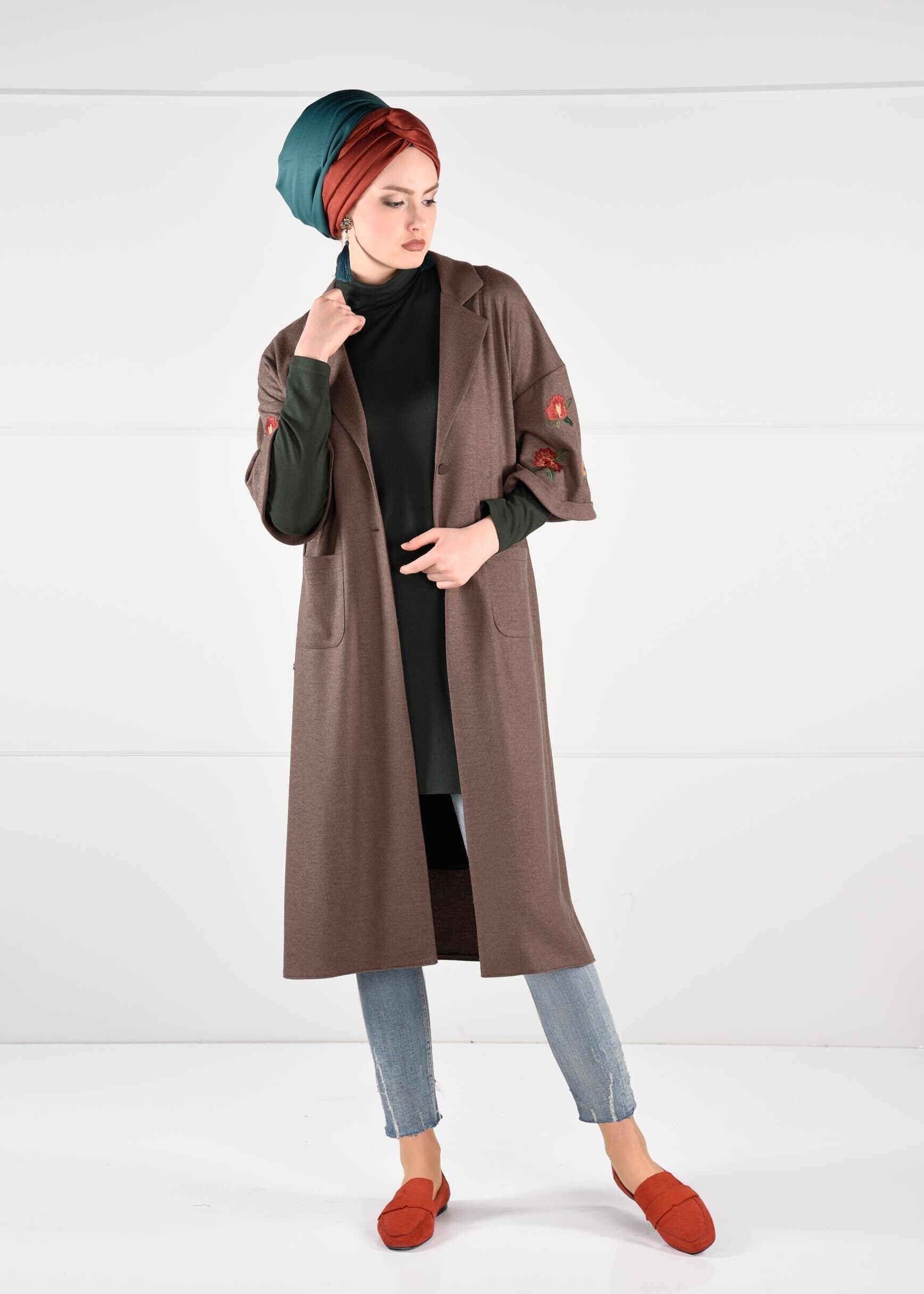 Tesettür giyim VİZON NAKIŞ DETAYLI GİY ÇIK 4839