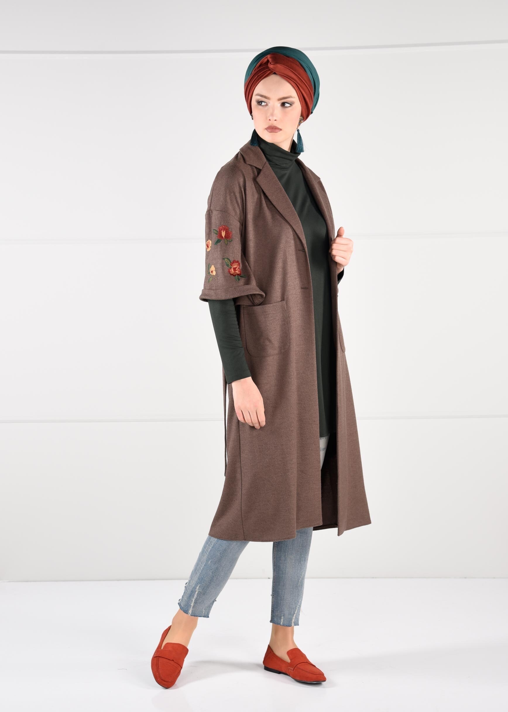 Tesettür giyim VİZON NAKIŞ DETAYLI GİY ÇIK 4839