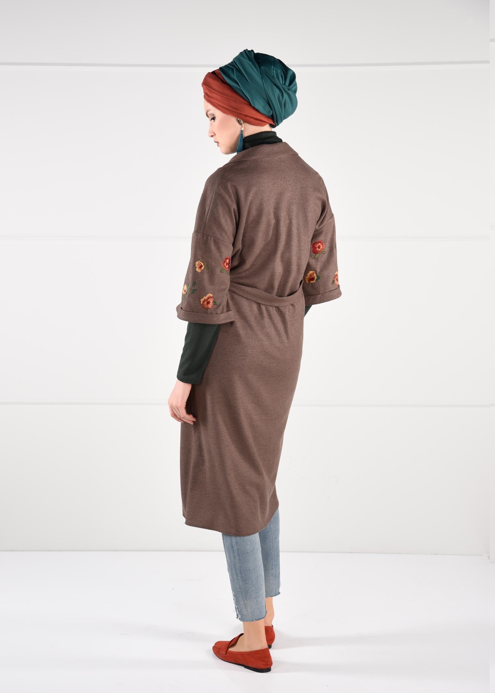 Tesettür giyim VİZON NAKIŞ DETAYLI GİY ÇIK 4839