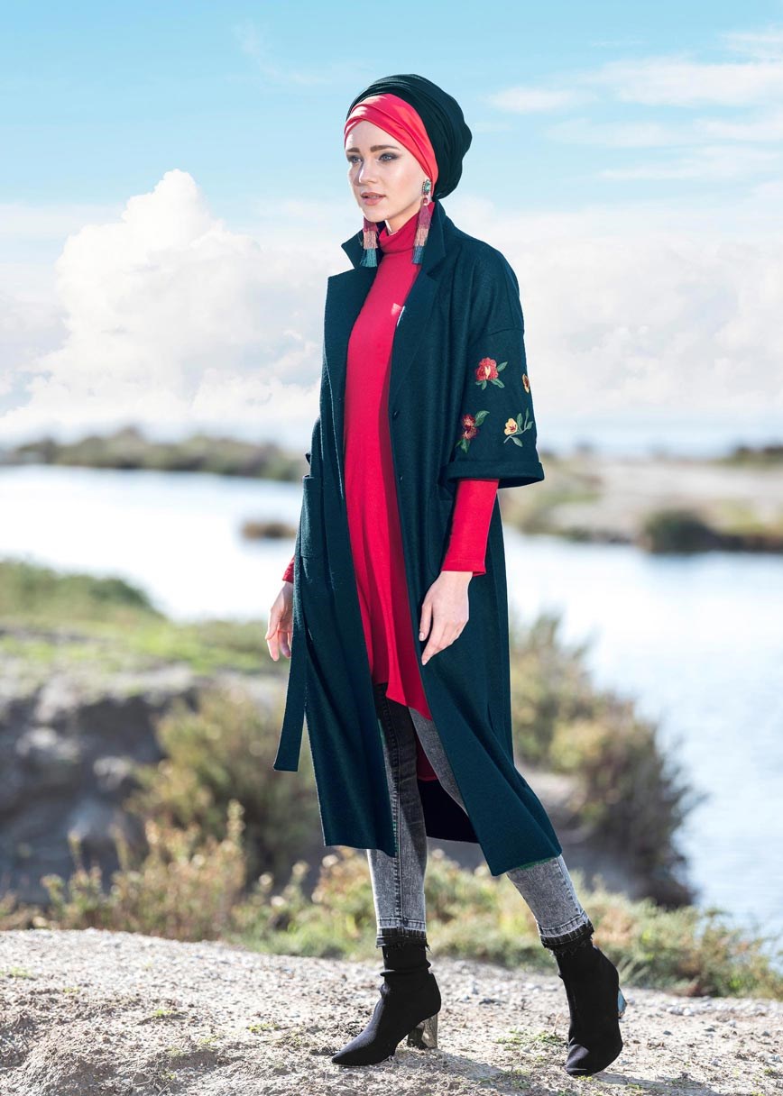 Tesettür giyim YEŞİL NAKIŞ DETAYLI GİY ÇIK 4839