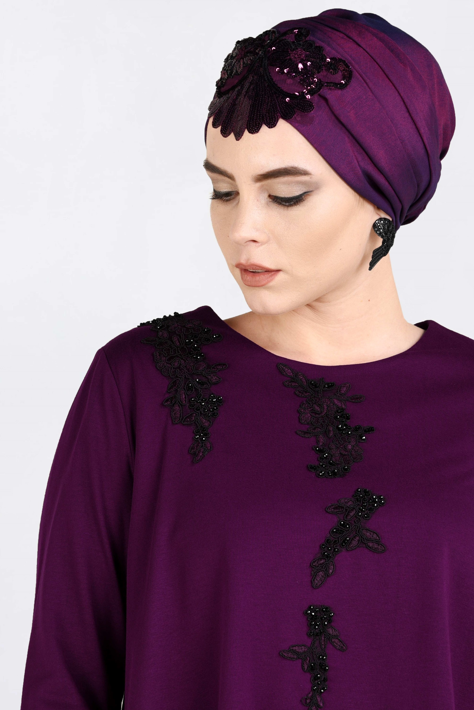 Vêtements hijab POURPRE ROBE À VOLANTS 2751 
