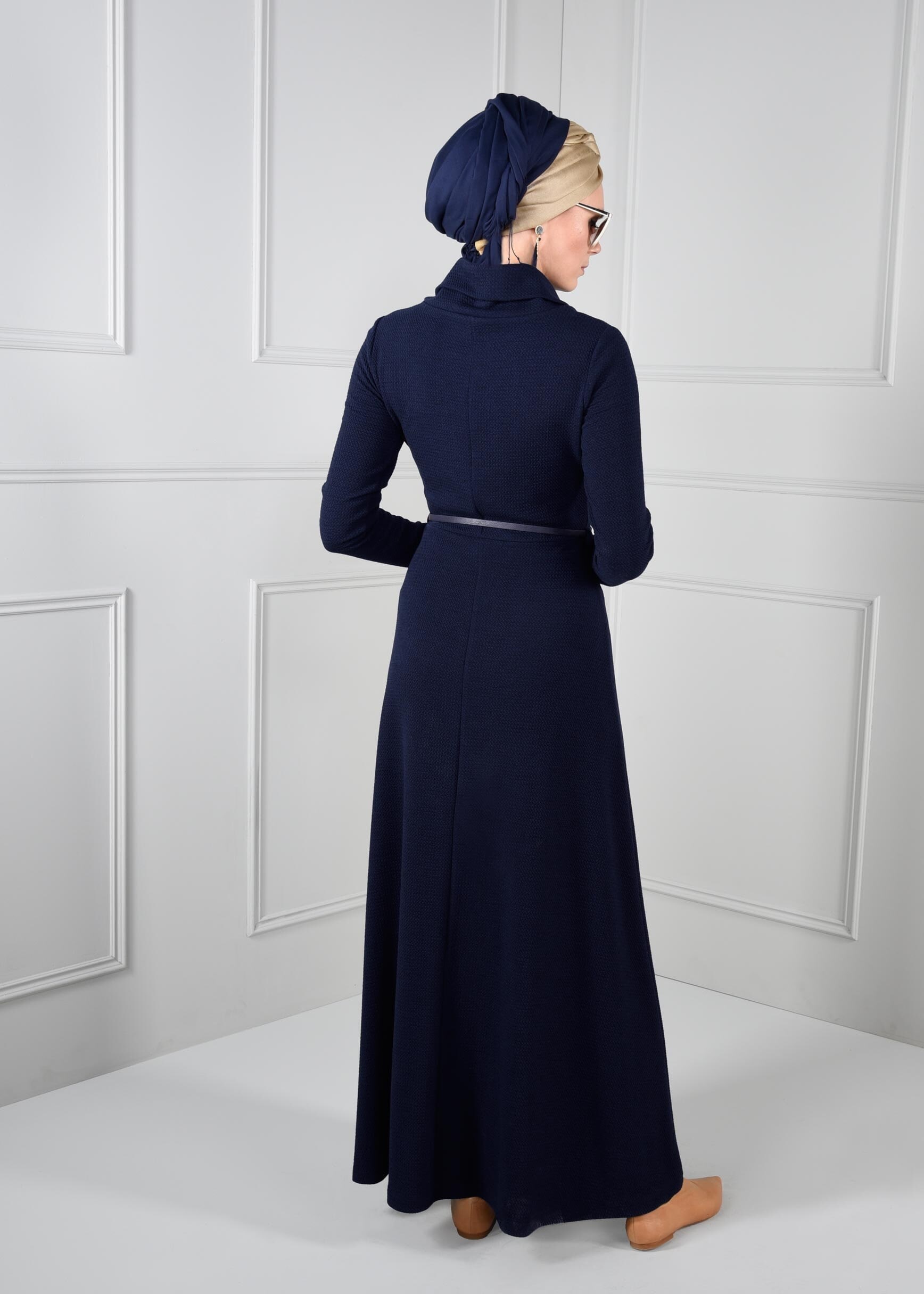 Tesettür giyim LACİVERT ŞAL YAKA KEMERLİ DÜZ ELBİSE 4614 