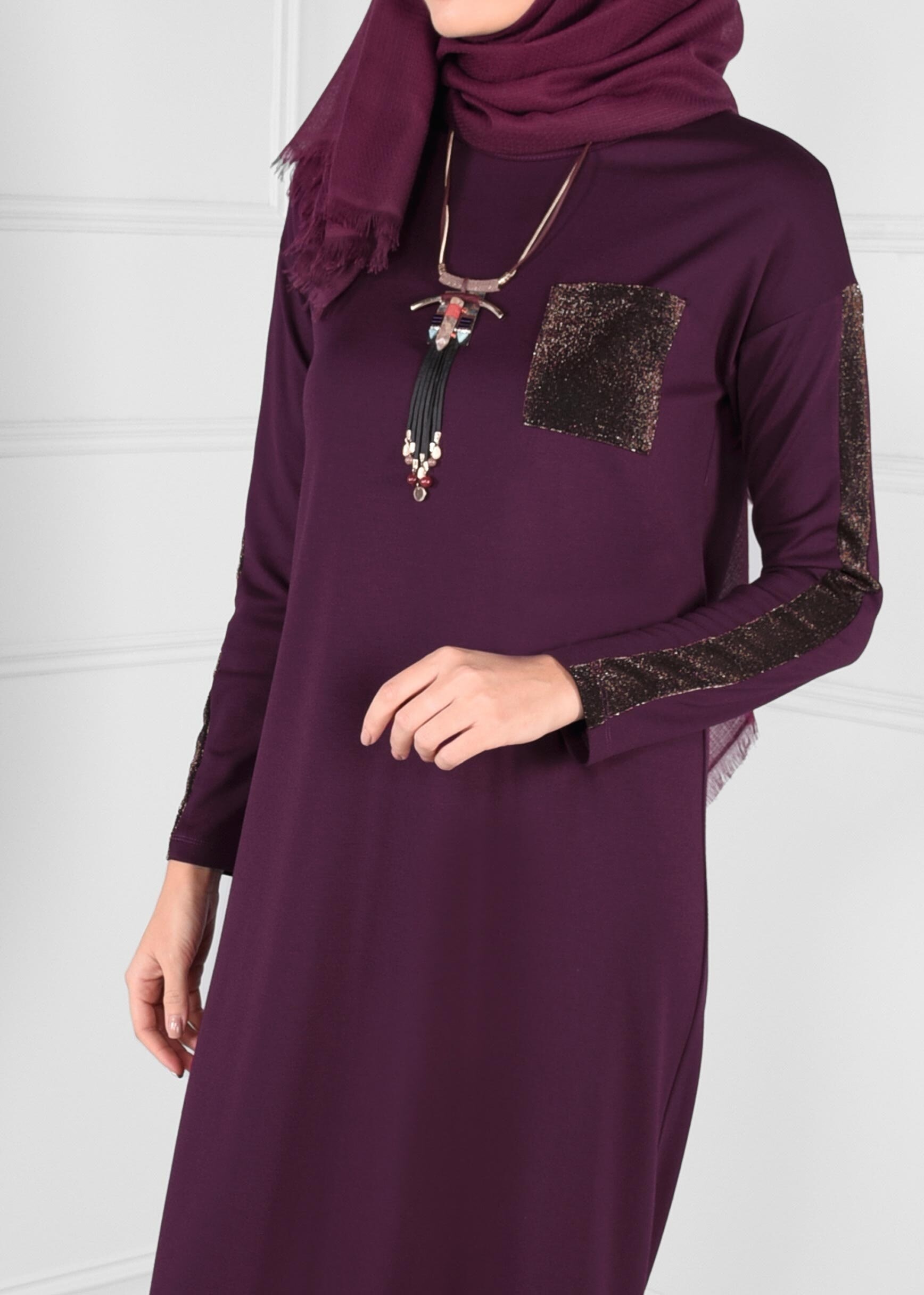 Tesettür giyim MOR KOLLARI SİMLİ BİYELİ CEPLİ SALAŞ KESİM ELBİSE 4626 