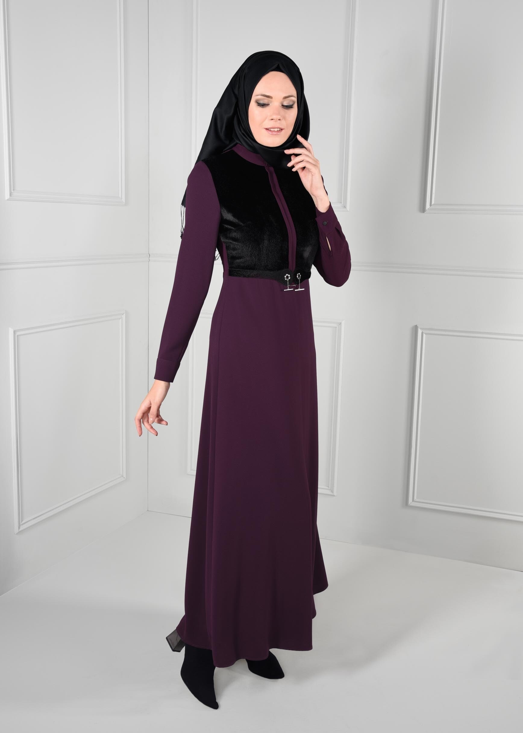 Tesettür giyim MOR KÜRK DETAYLI ELBİSE 4630 