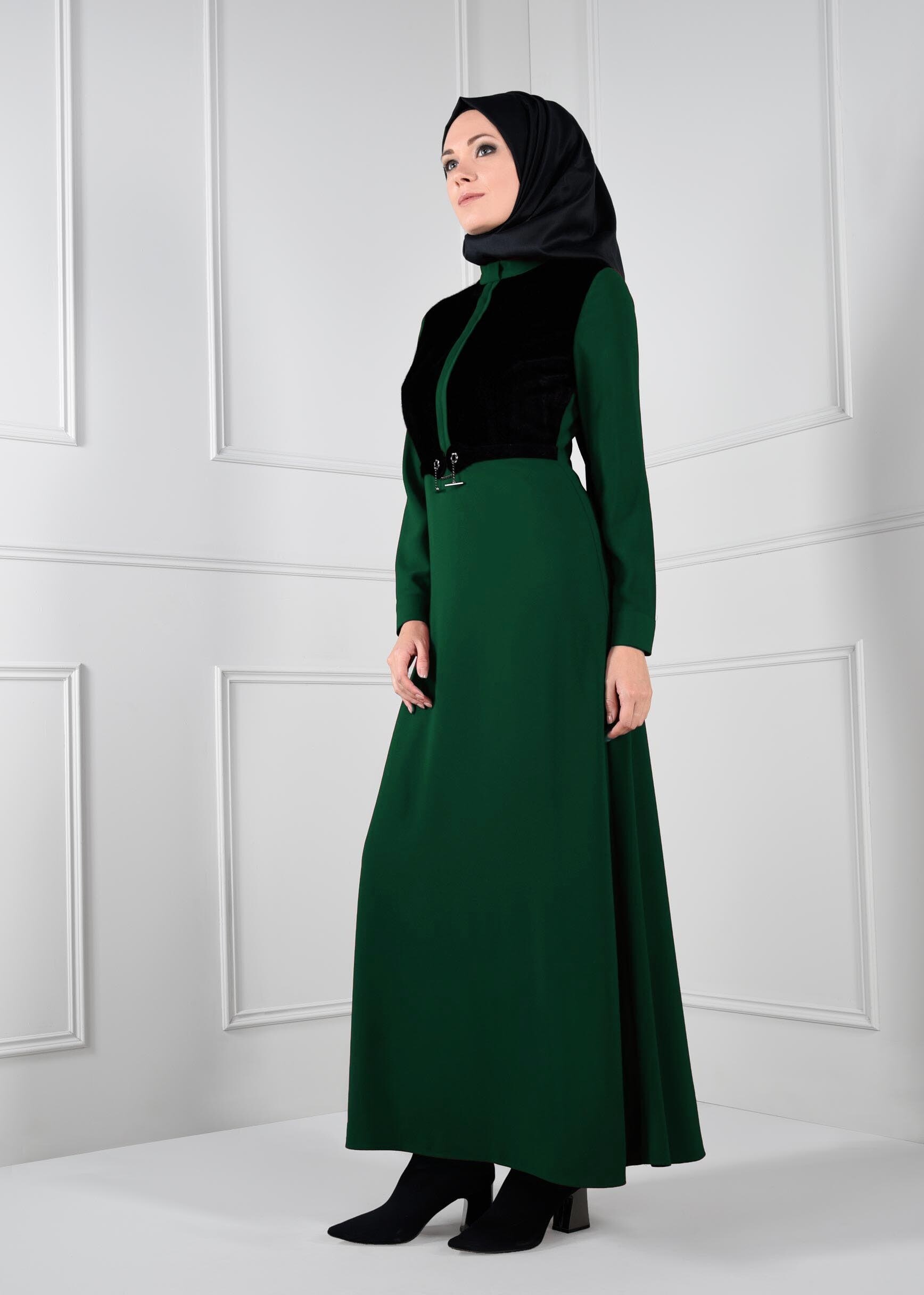 Tesettür giyim YEŞİL KÜRK DETAYLI ELBİSE 4630 