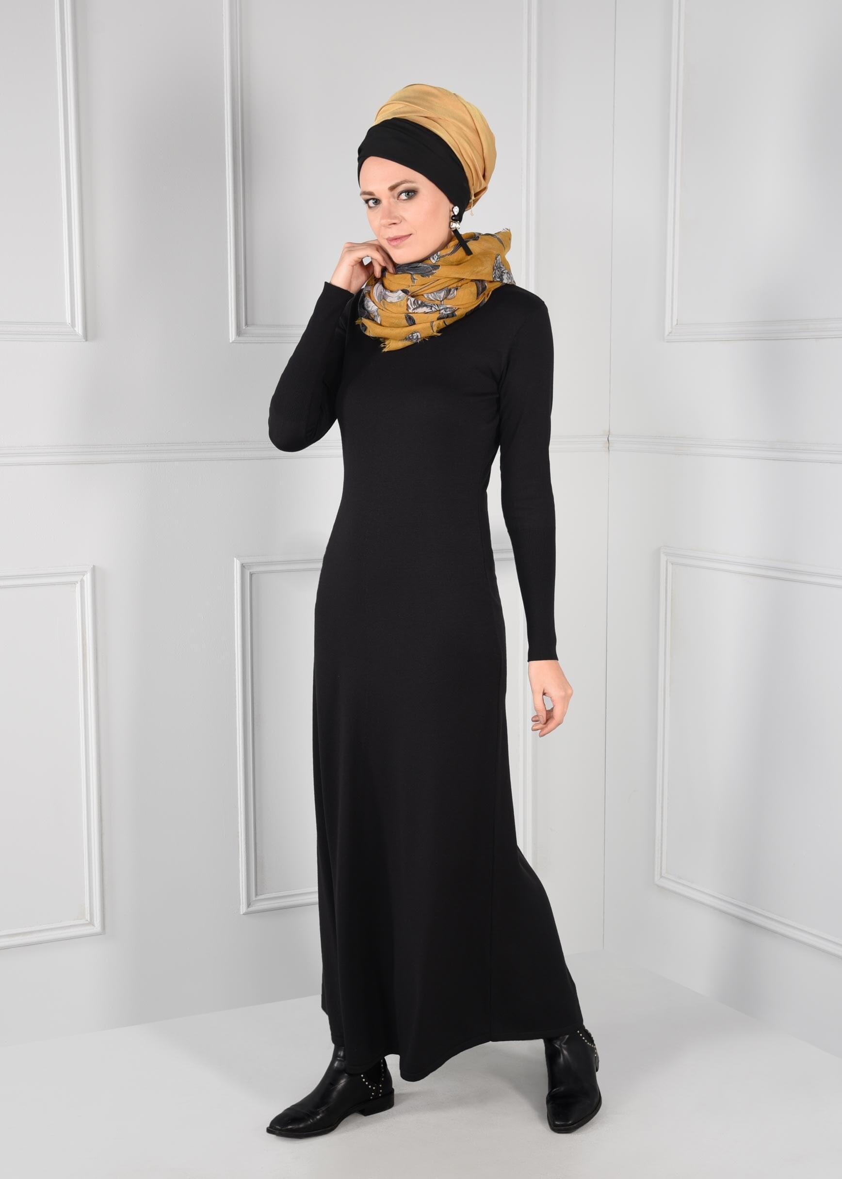 Tesettür giyim SİYAH BİSİKLET YAKA TRİKO ELBİSE 4633