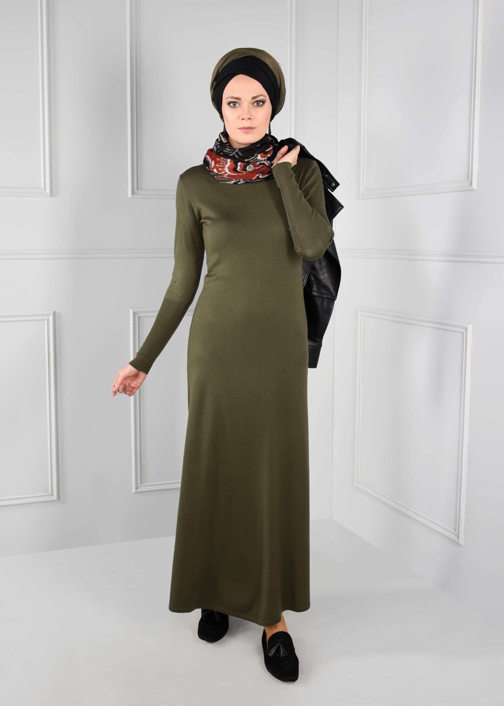 Tesettür giyim HAKİ BİSİKLET YAKA TRİKO ELBİSE 4633