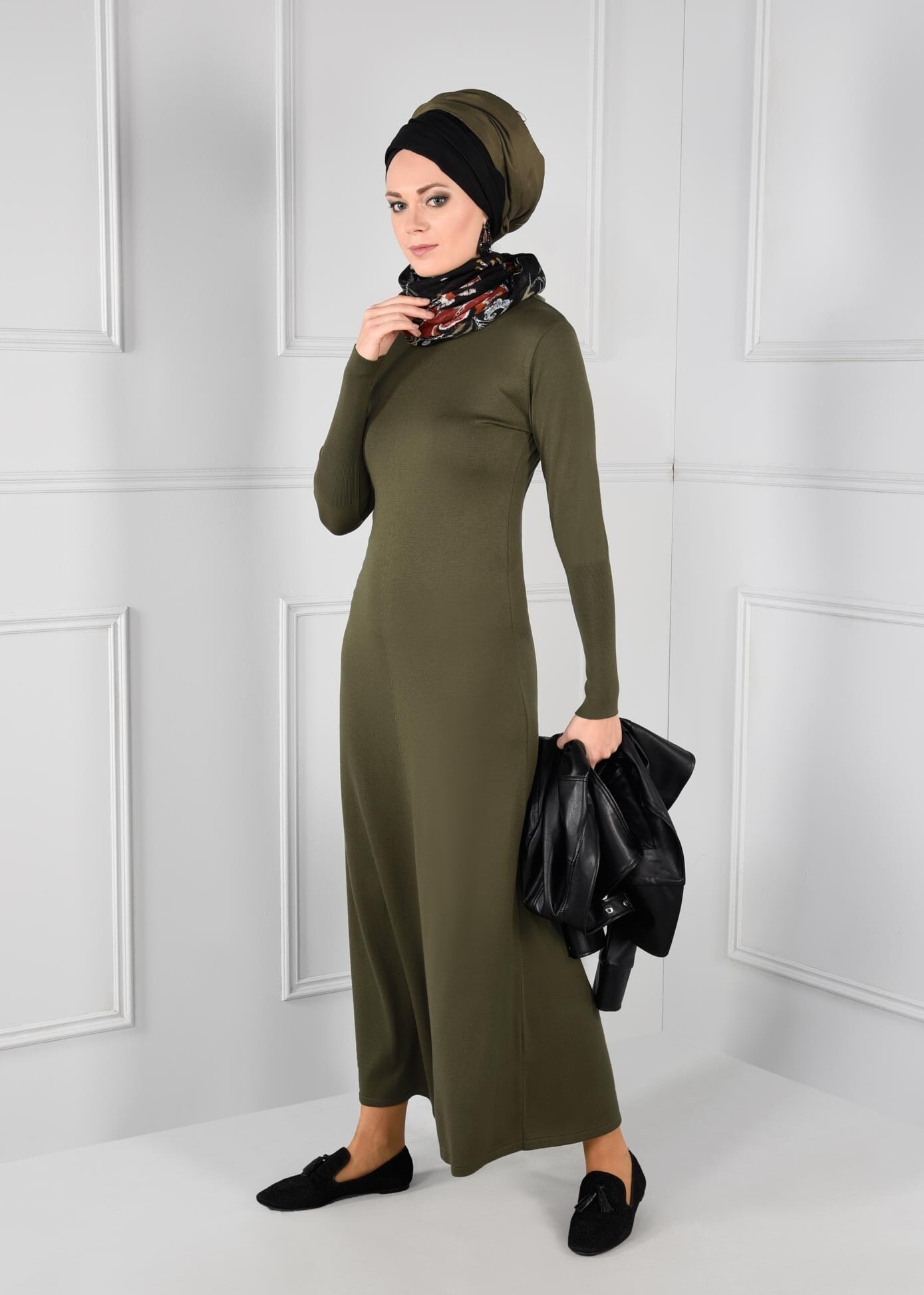 Tesettür giyim HAKİ BİSİKLET YAKA TRİKO ELBİSE 4633