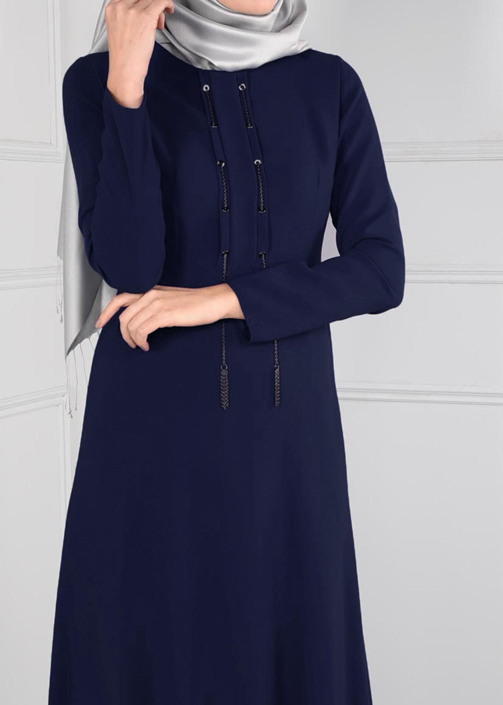 Tesettür giyim LACİVERT ZİNCİR DETAYLI ELBİSE 4702
