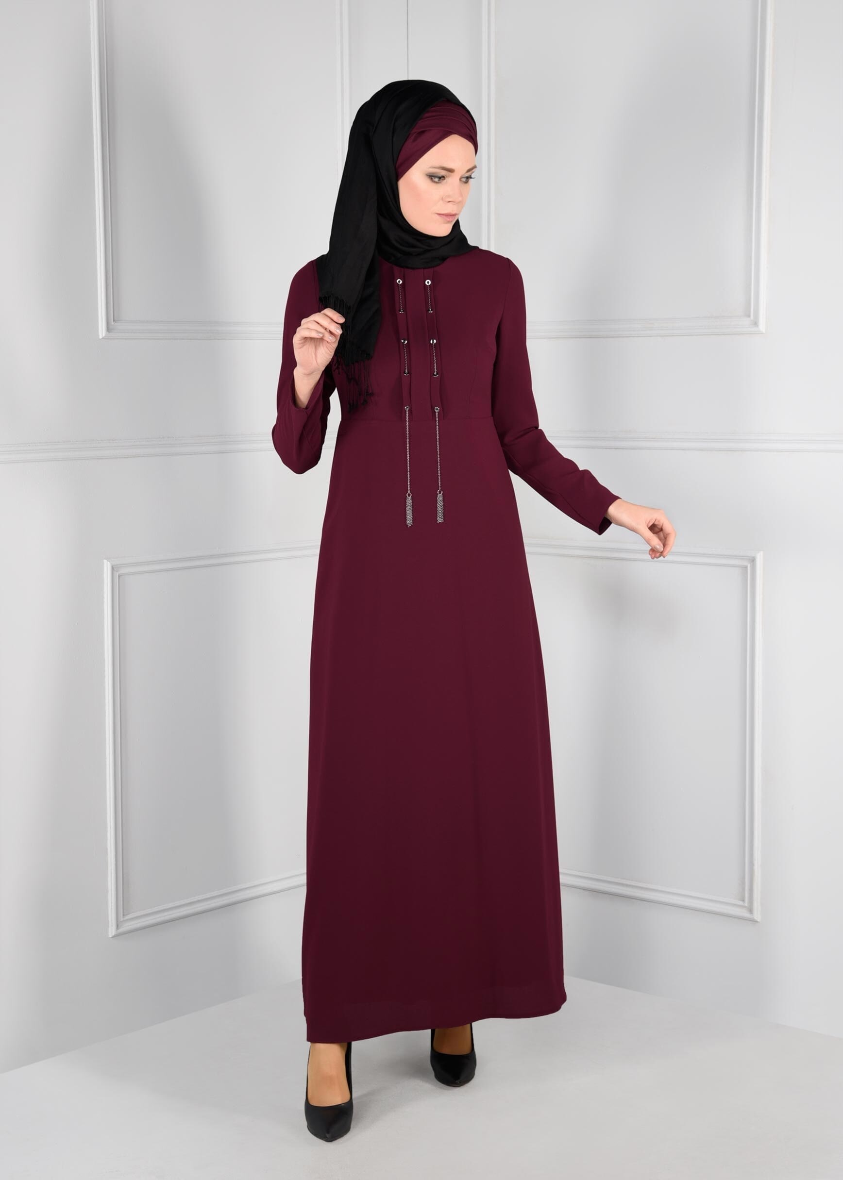 Tesettür giyim MÜRDÜM ZİNCİR DETAYLI ELBİSE 4702