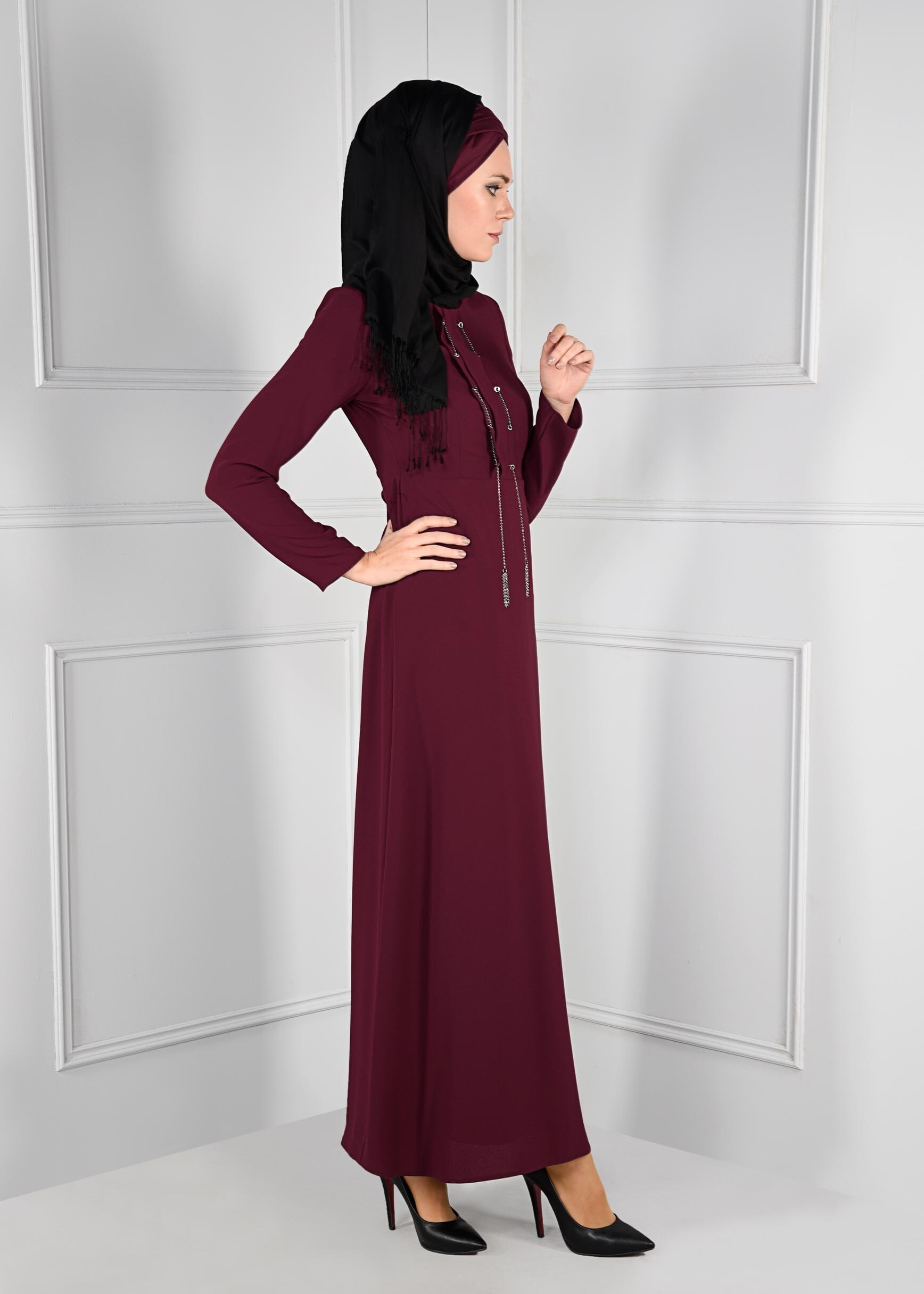 Tesettür giyim MÜRDÜM ZİNCİR DETAYLI ELBİSE 4702