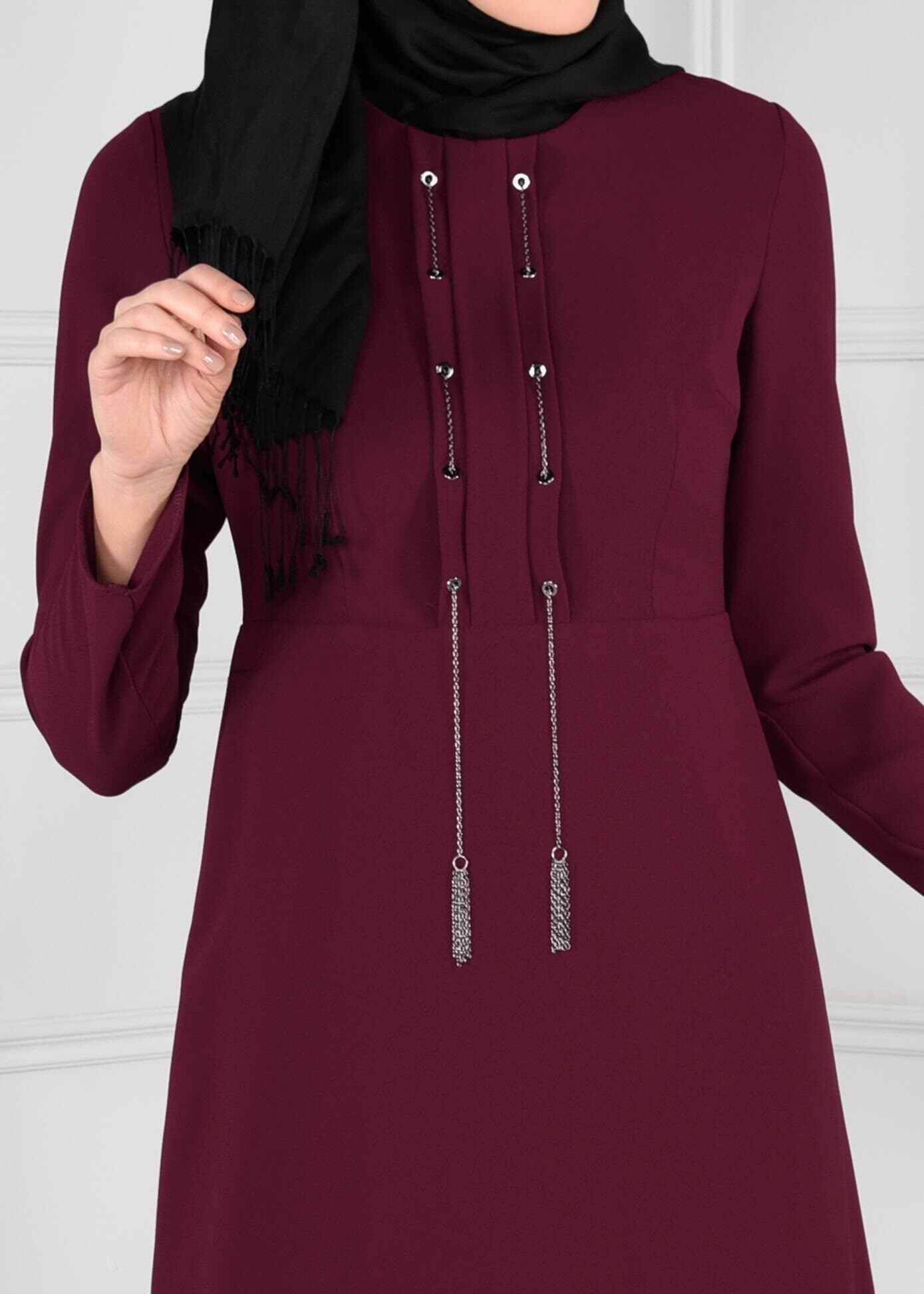 Tesettür giyim MÜRDÜM ZİNCİR DETAYLI ELBİSE 4702