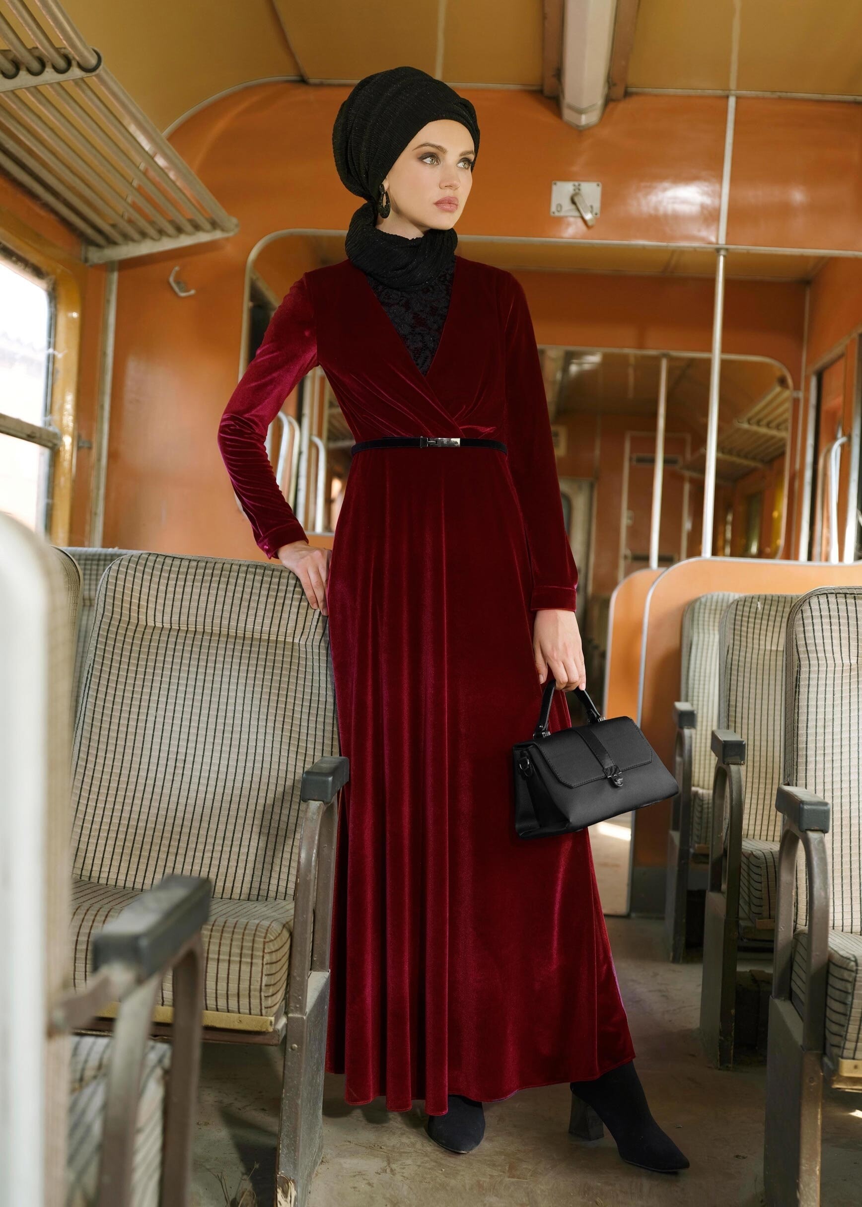Tesettür giyim BORDO KEMERLİ KADİFE ELBİSE 4708