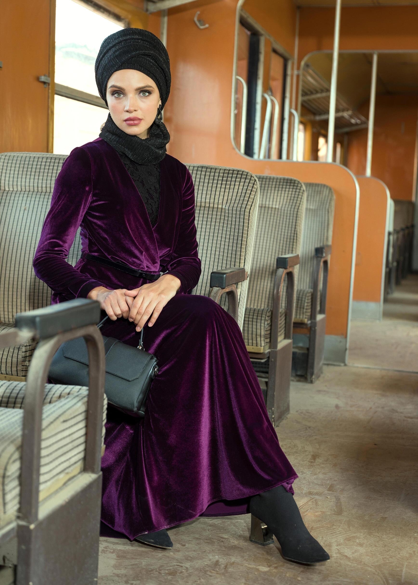 Tesettür giyim MÜRDÜM KEMERLİ KADİFE ELBİSE 4708