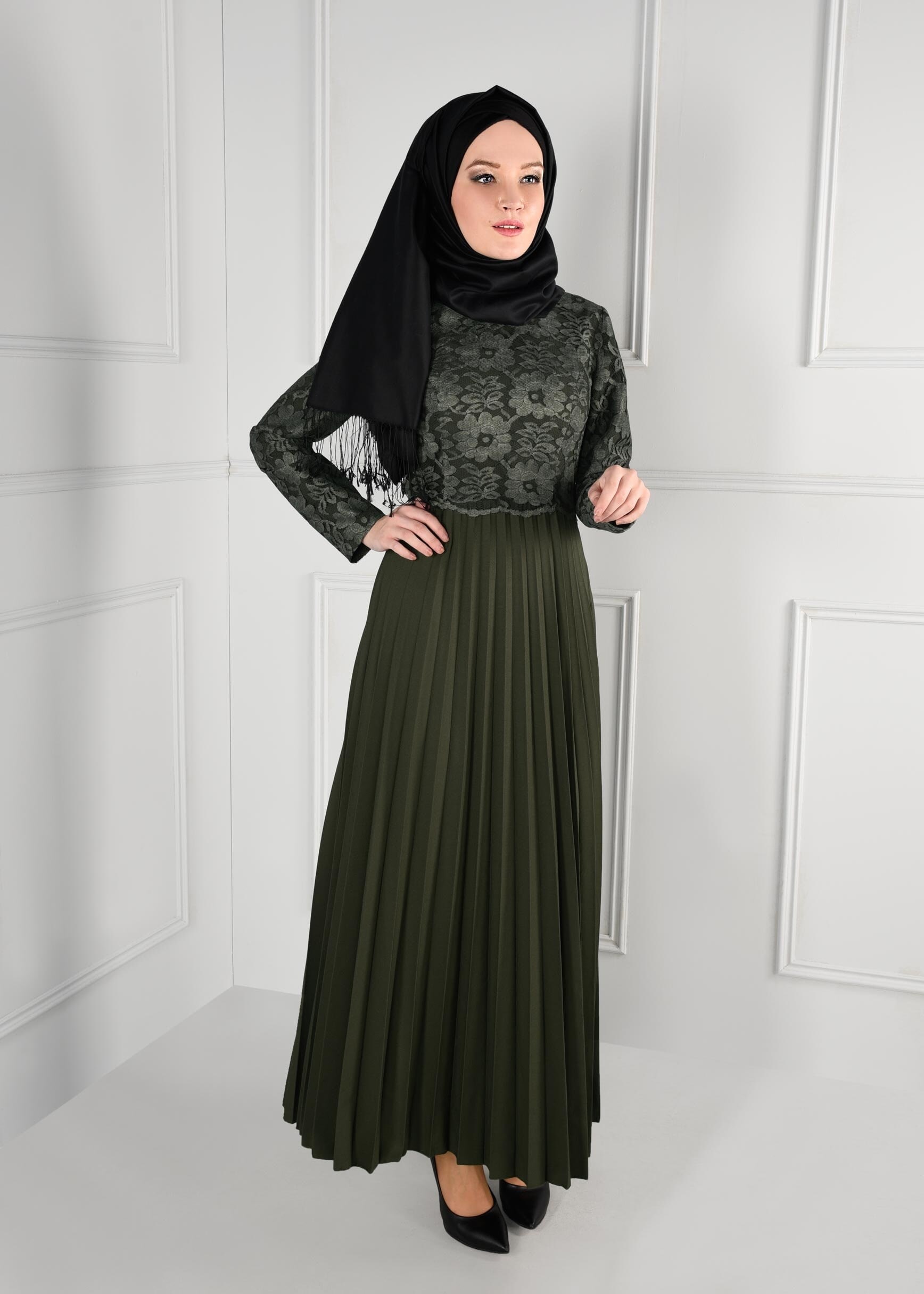 Tesettür giyim HAKİ DANTEL PİLİSELİ ELBİSE 4772