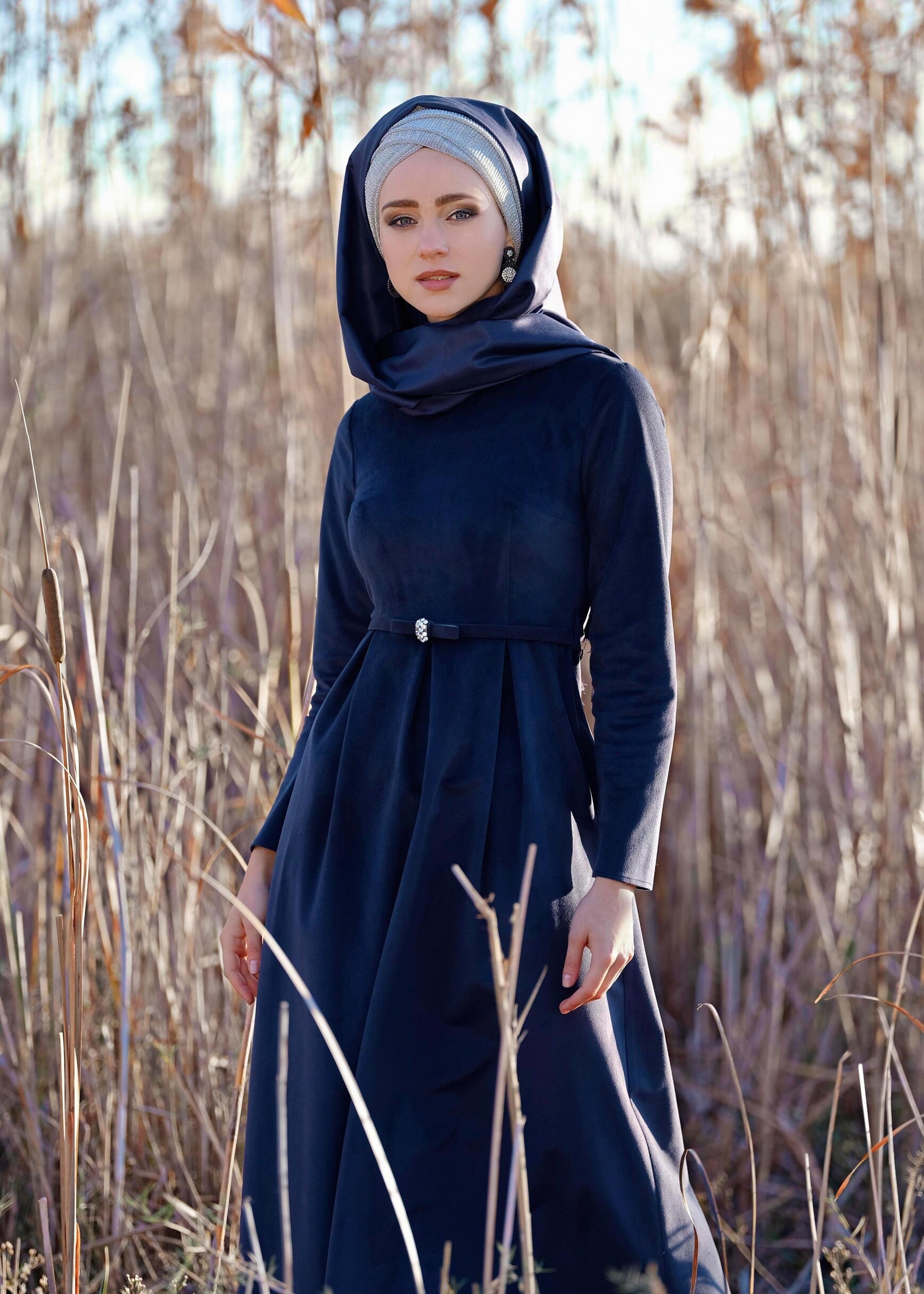 Tesettür giyim LACİVERT BELDEN KEMERLİ KLOŞ ELBİSE 4847 