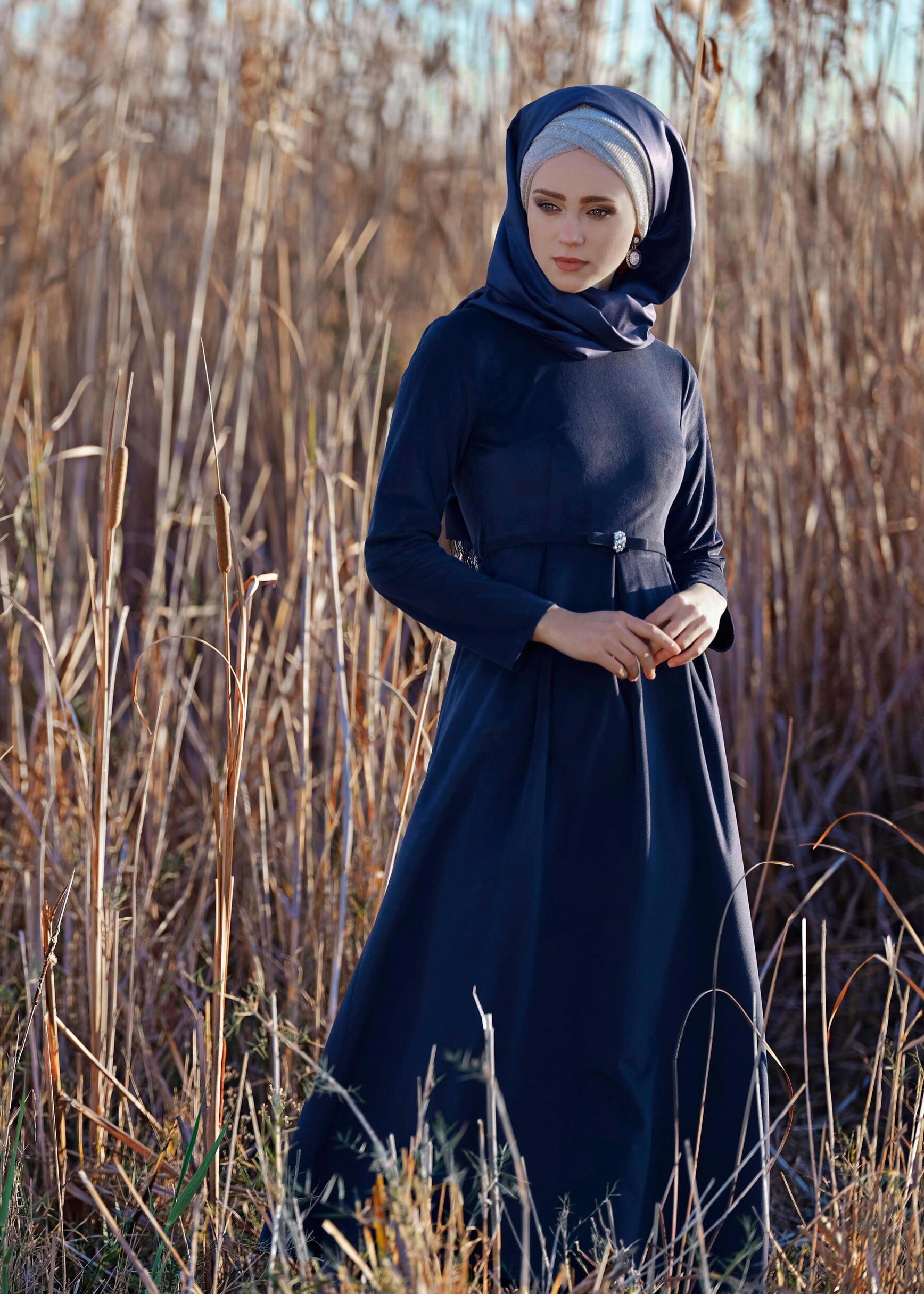 Tesettür giyim LACİVERT BELDEN KEMERLİ KLOŞ ELBİSE 4847 