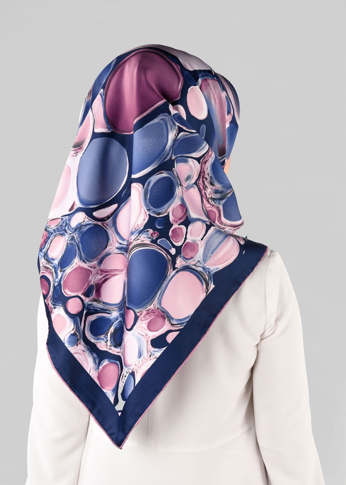 Tesettür giyim LACİVERT 12970-1 ALVİNA DESENLİ EŞARP