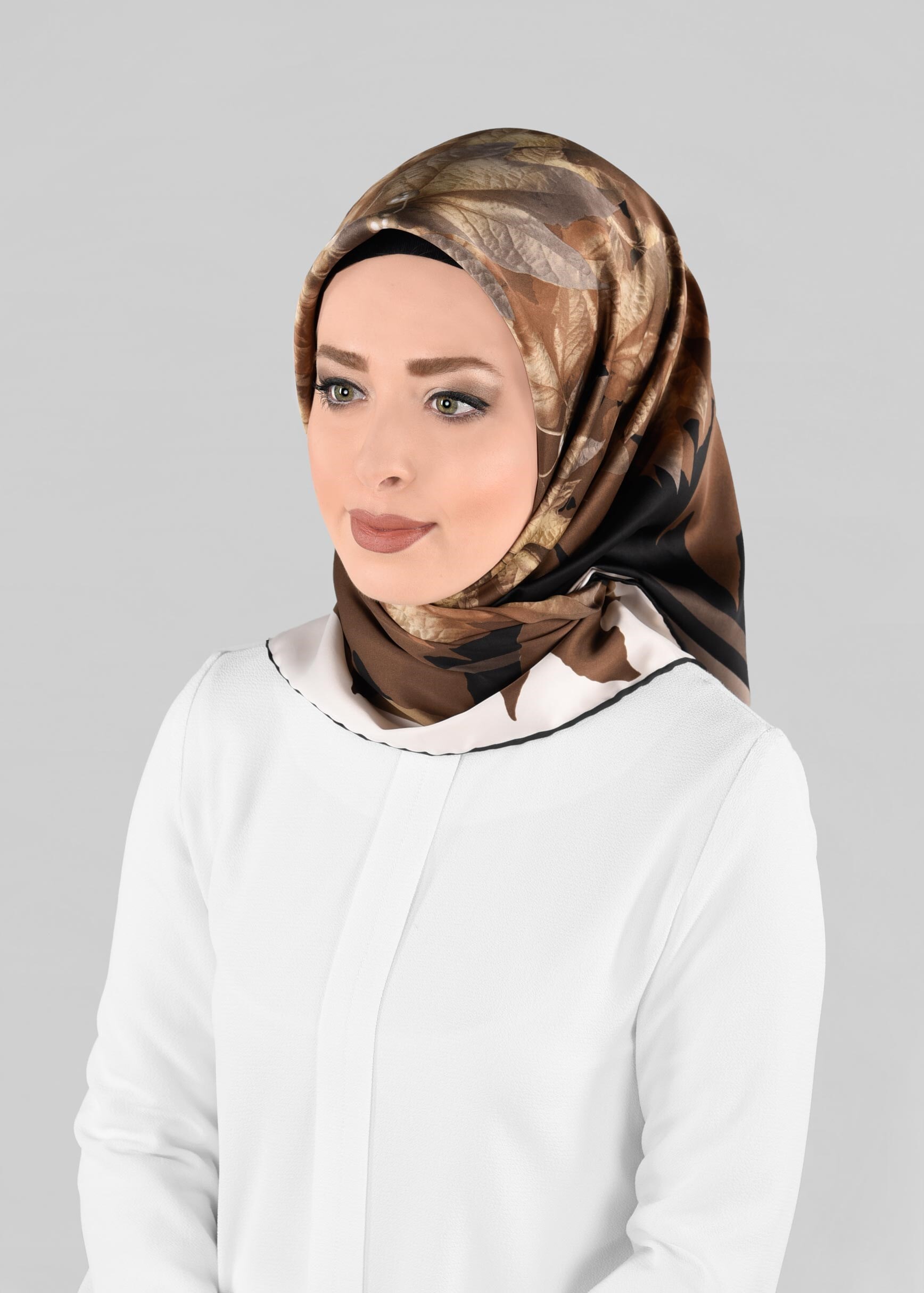 Tesettür giyim SİYAH 12973-1 ALVİNA DESENLİ EŞARP